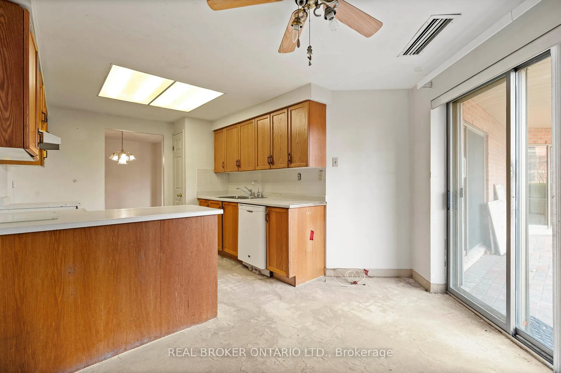 Photo 14 of Unit 101, 265 Westcourt Place, Waterloo — HOMEH
