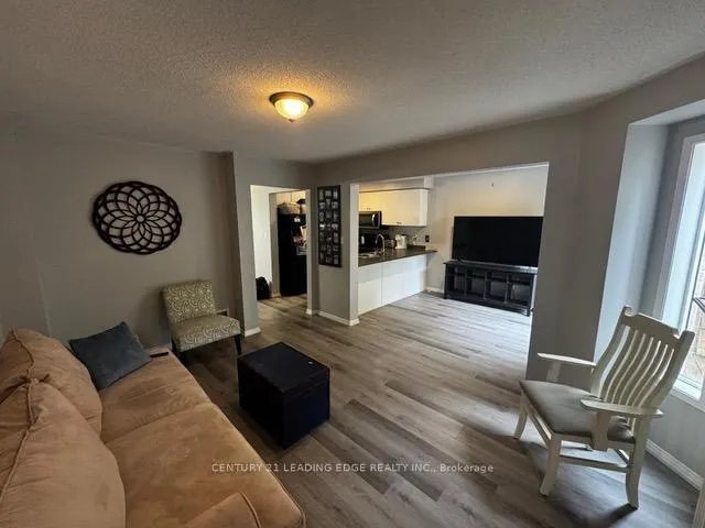 Photo 2 of 497 Nottingham Crescent, Oshawa, Eastdale — HOMEH