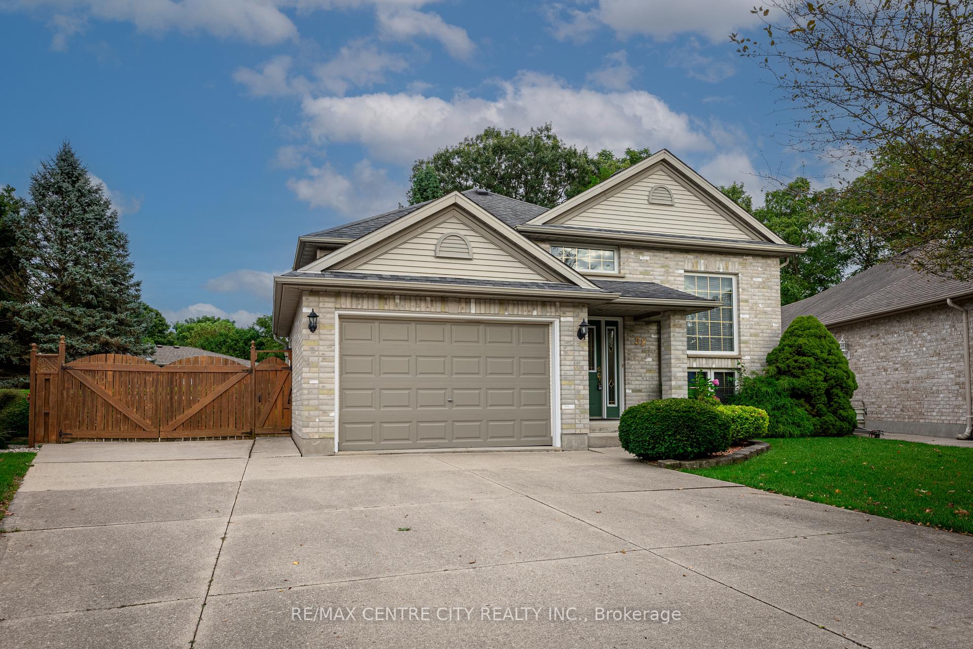 Photo 1 of 32 Symphony Court, Central Elgin, Lynhurst — HOMEH