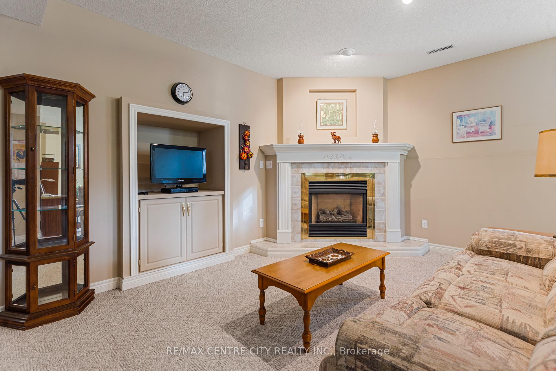 Photo 18 of 32 Symphony Court, Central Elgin, Lynhurst — HOMEH