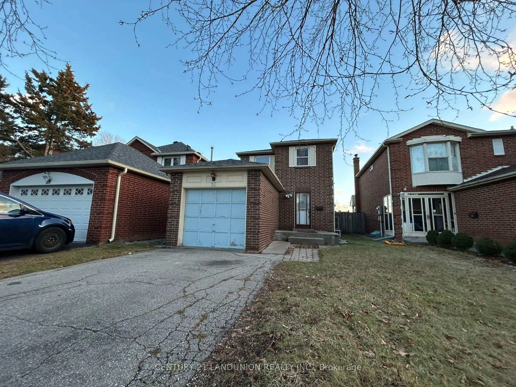 Photo 1 of 31 Miley Drive, Markham, Markville — HOMEH