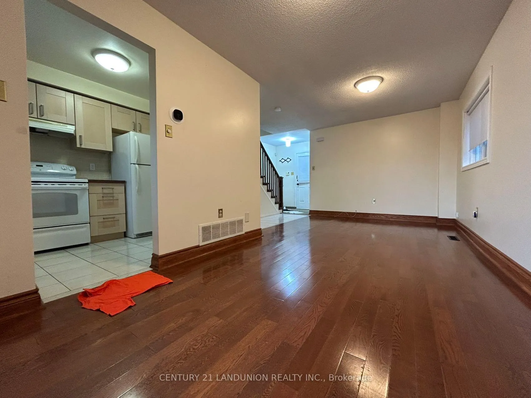 Photo 6 of 31 Miley Drive, Markham, Markville — HOMEH