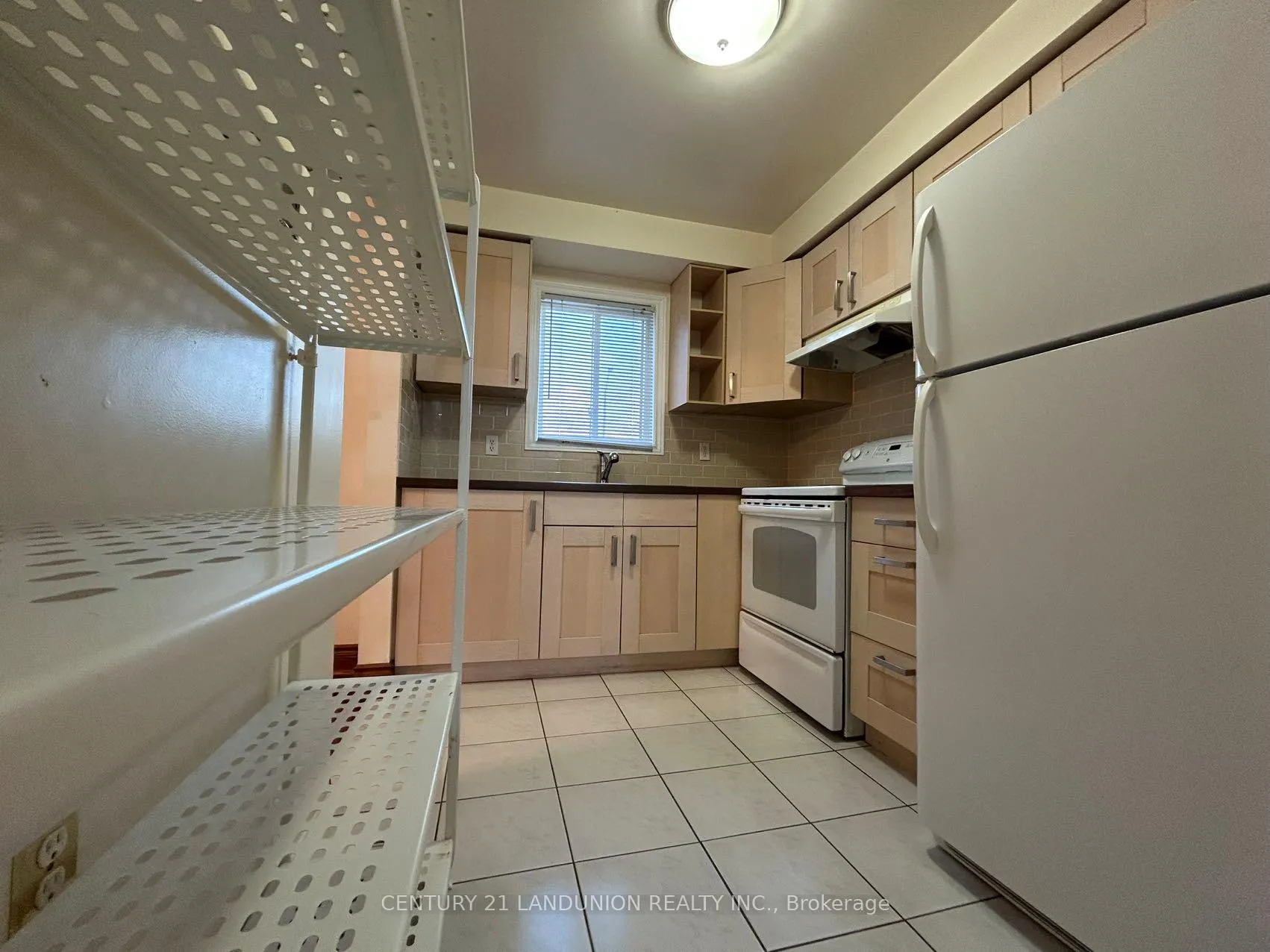 Photo 9 of 31 Miley Drive, Markham, Markville — HOMEH