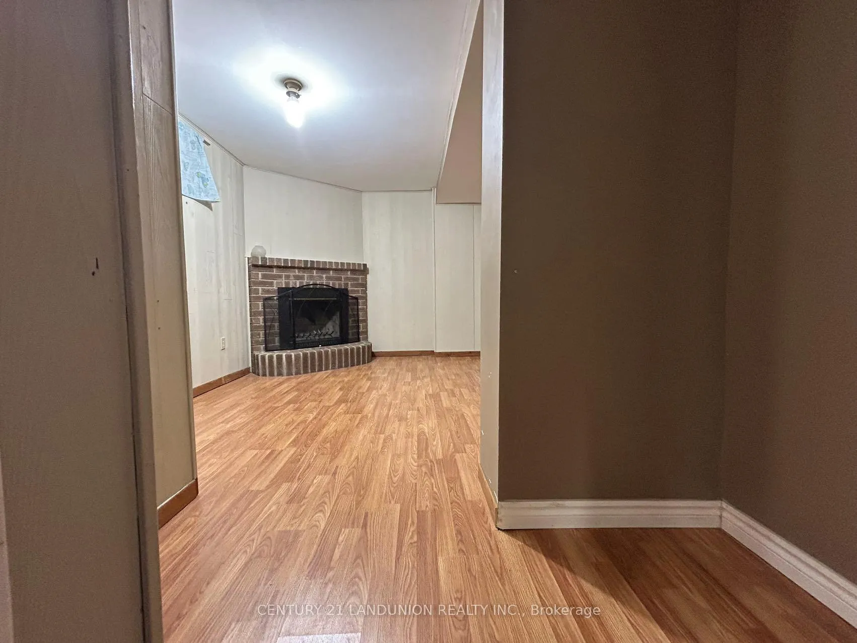 Photo 15 of 31 Miley Drive, Markham, Markville — HOMEH