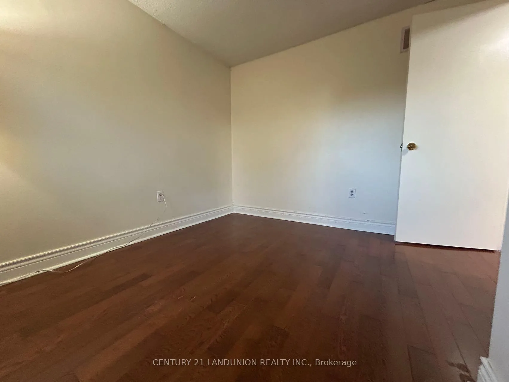 Photo 21 of 31 Miley Drive, Markham, Markville — HOMEH