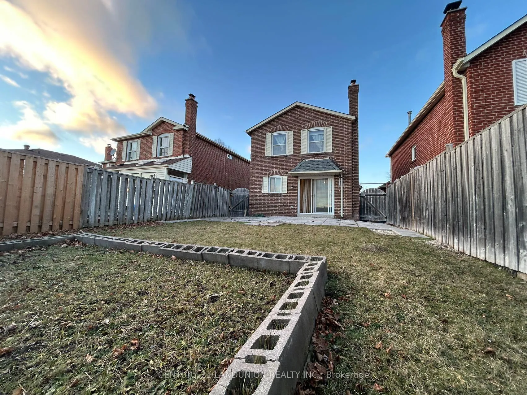 Photo 27 of 31 Miley Drive, Markham, Markville — HOMEH