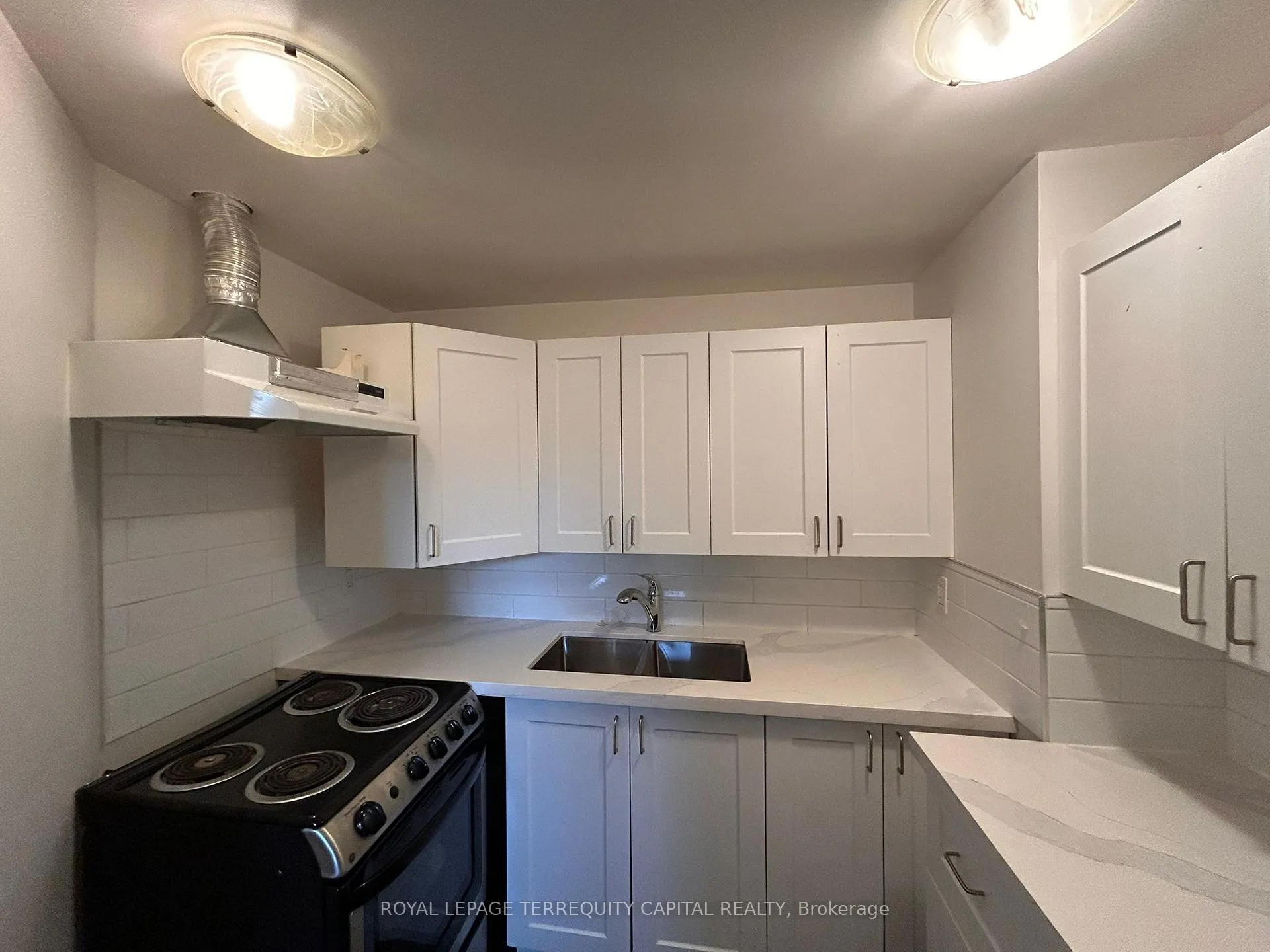 Photo 2 of Unit Lower, 77 Churchland Drive, Barrie, Holly — HOMEH