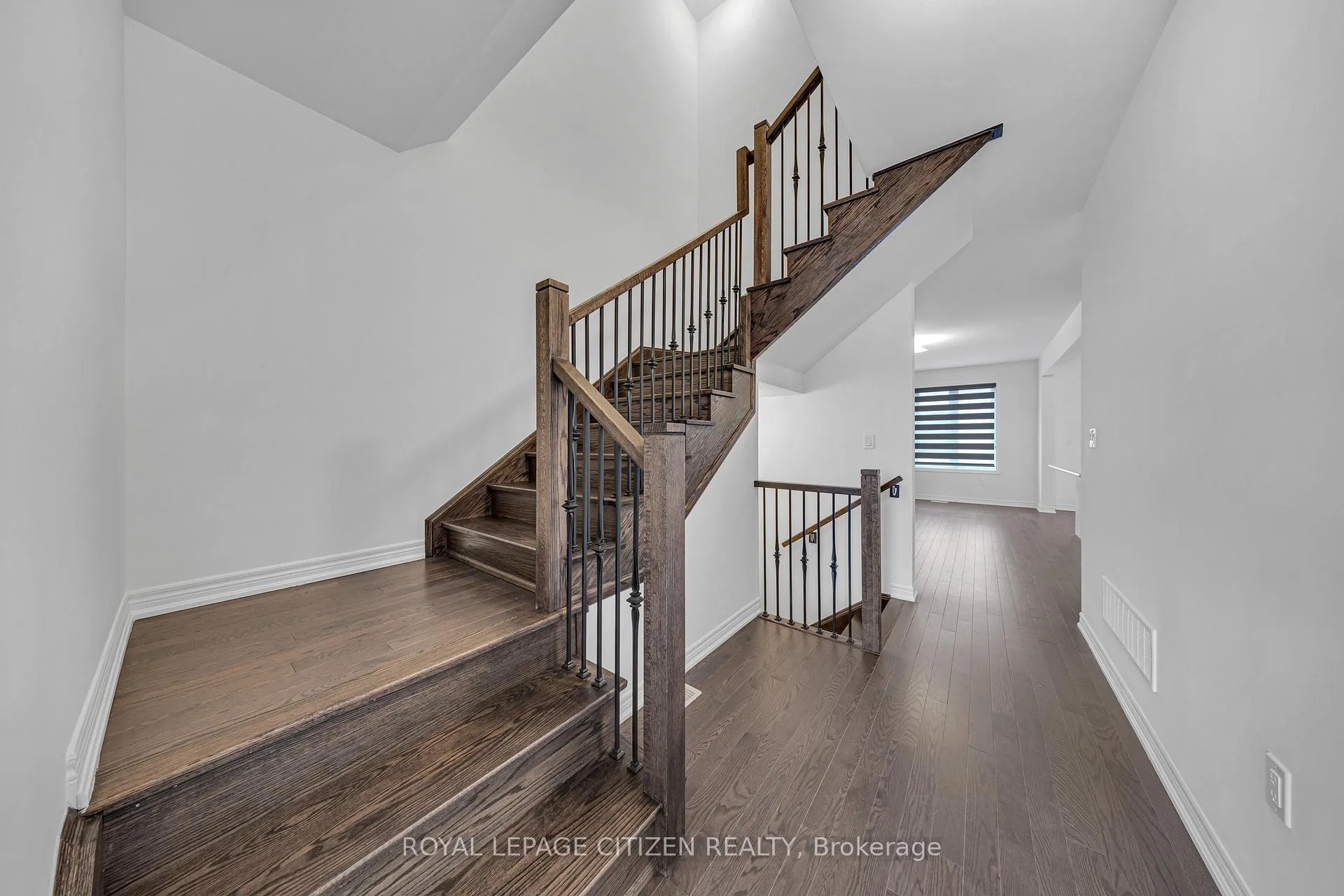 Photo 7 of 2916 Starlight Drive, Pickering, Rural Pickering — HOMEH