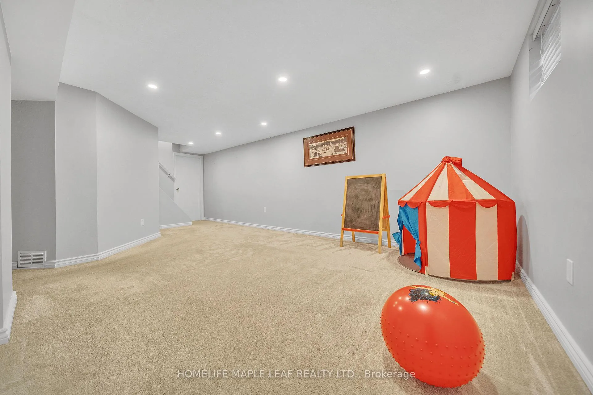 Photo 14 of 4 Lisa Court, Hamilton, Lawfield — HOMEH