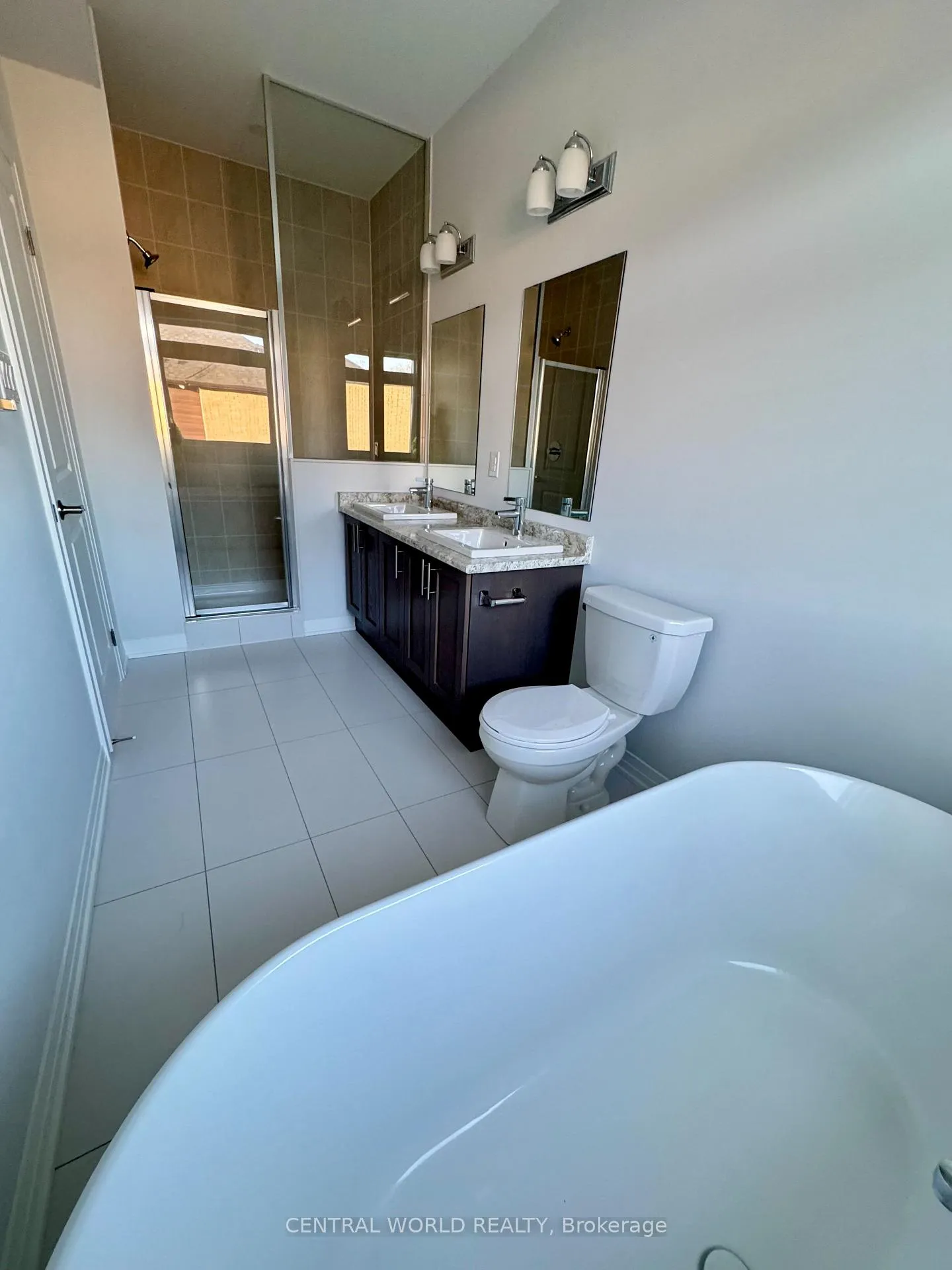 Photo 9 of 71 Rustle Woods Avenue, Markham, Cornell — HOMEH