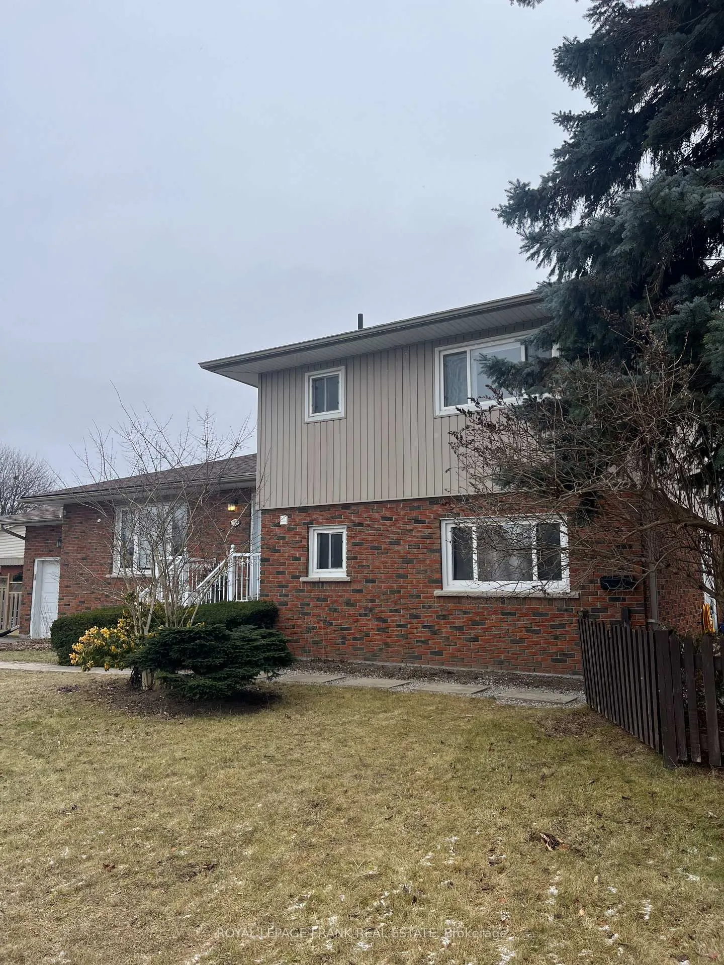 Front of Unit Lower, 789 Tarn Court