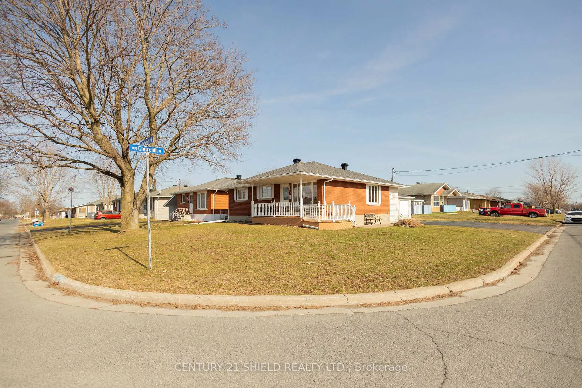 Photo 3 of 247 15th St. W Street, Cornwall — HOMEH