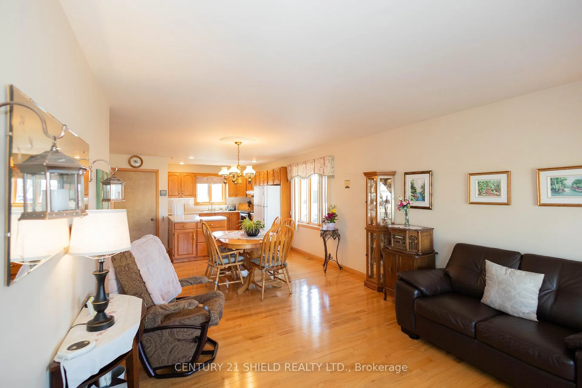 Photo 6 of 247 15th St. W Street, Cornwall — HOMEH