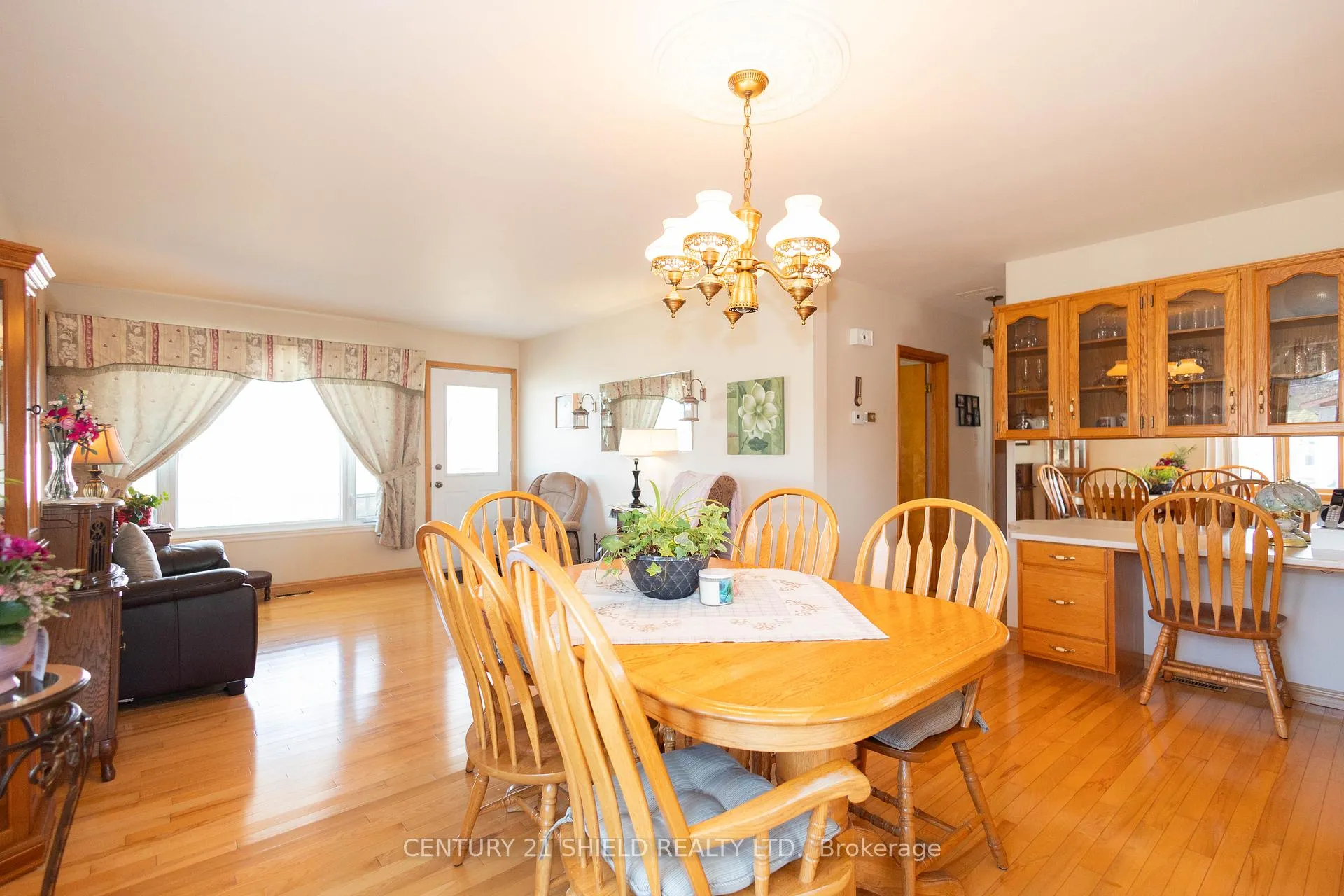 Photo 12 of 247 15th St. W Street, Cornwall — HOMEH