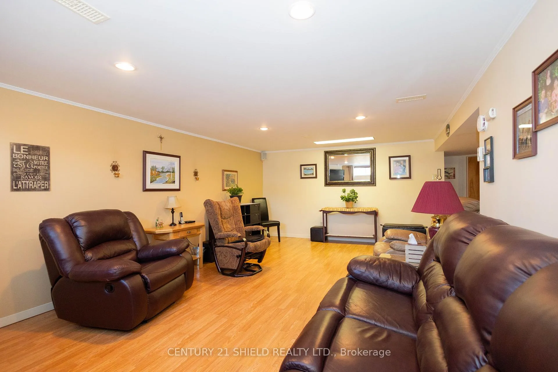 Photo 26 of 247 15th St. W Street, Cornwall — HOMEH