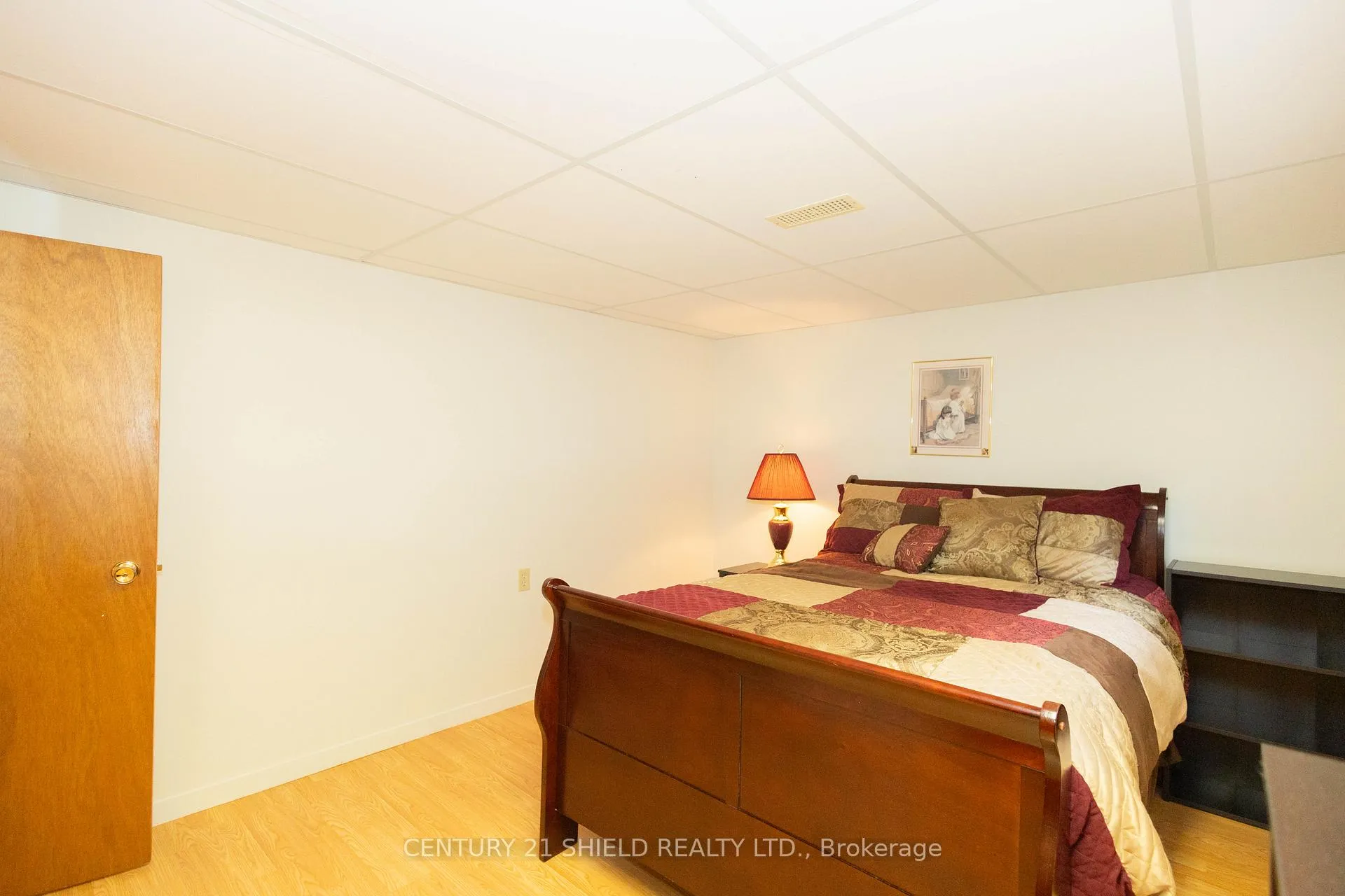 Photo 38 of 247 15th St. W Street, Cornwall — HOMEH