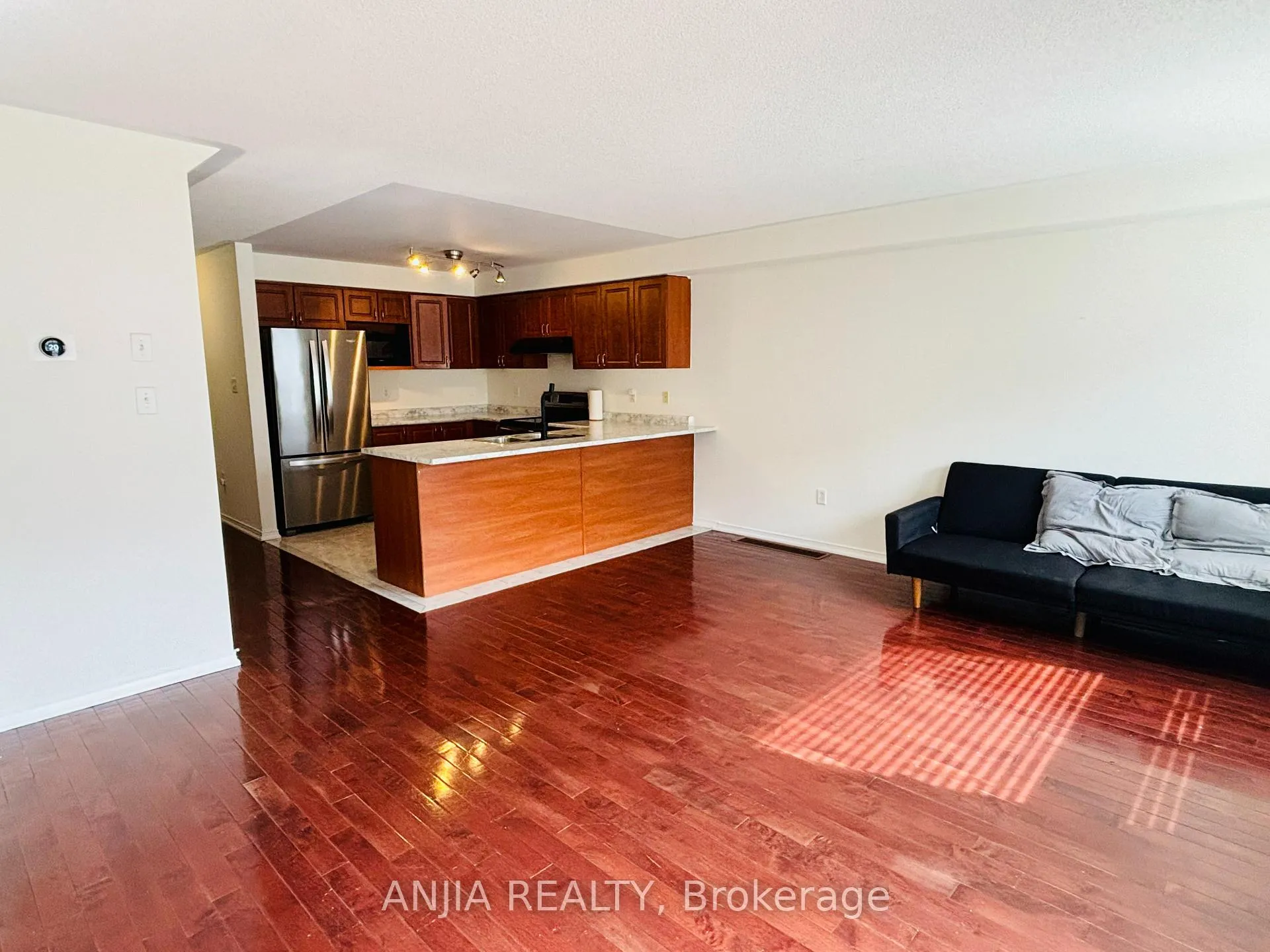 Photo 3 of 43 Aldonschool Court, Ajax, South East — HOMEH