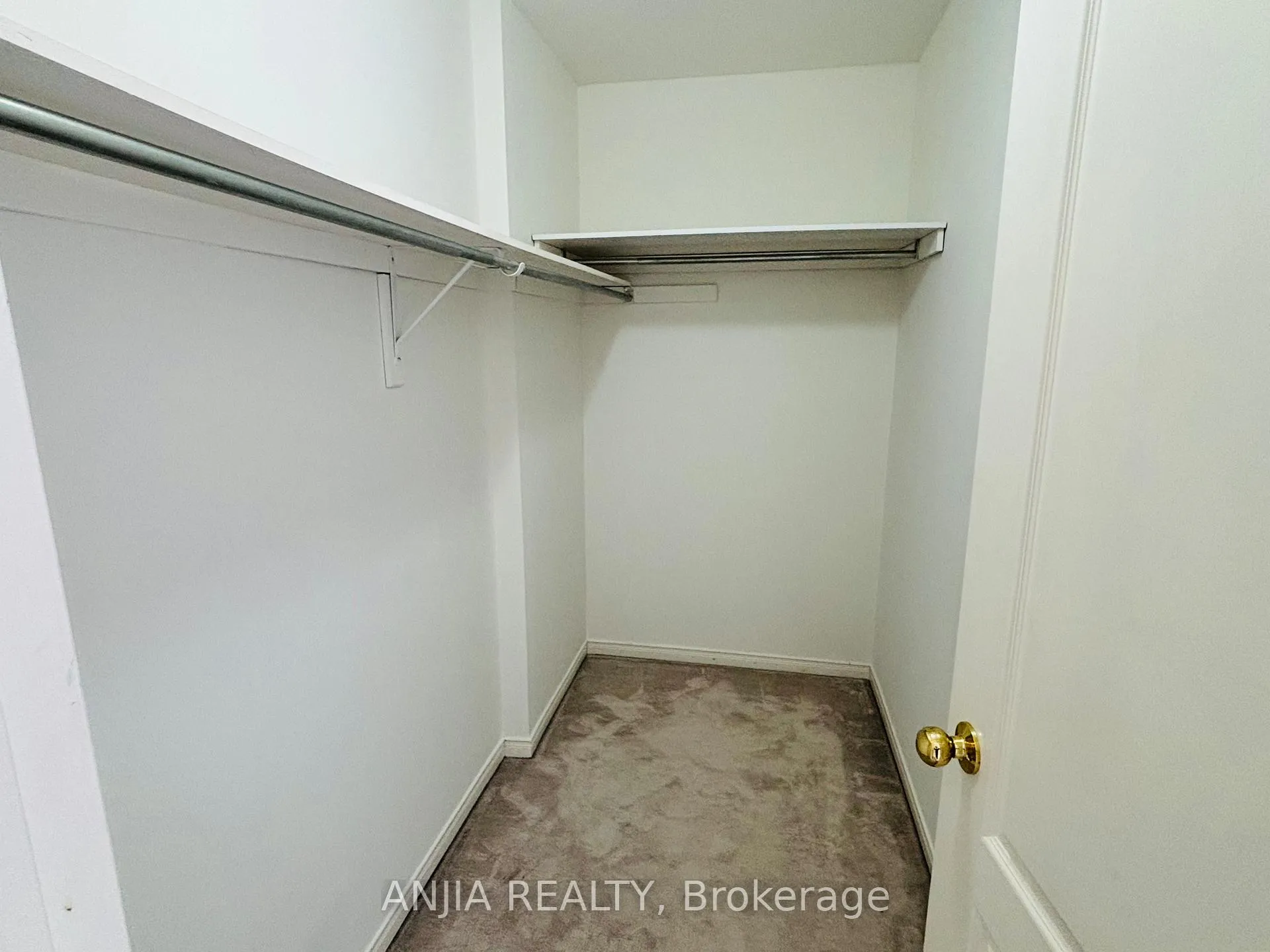 Photo 12 of 43 Aldonschool Court, Ajax, South East — HOMEH