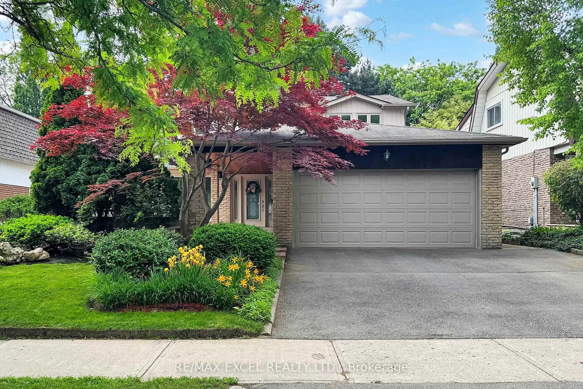 Photo 1 of 33 Roman Road, Markham, German Mills — HOMEH