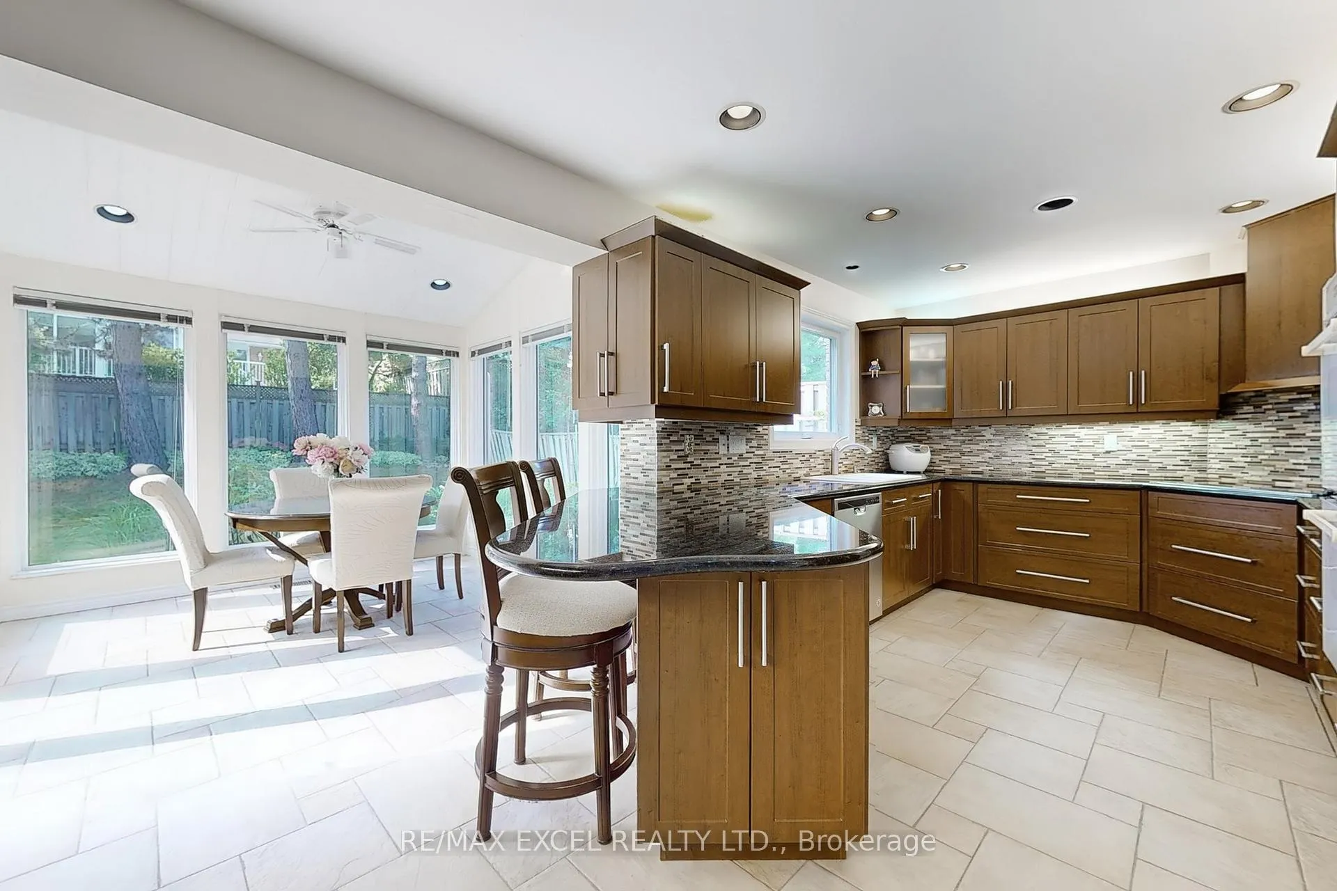 Photo 12 of 33 Roman Road, Markham, German Mills — HOMEH