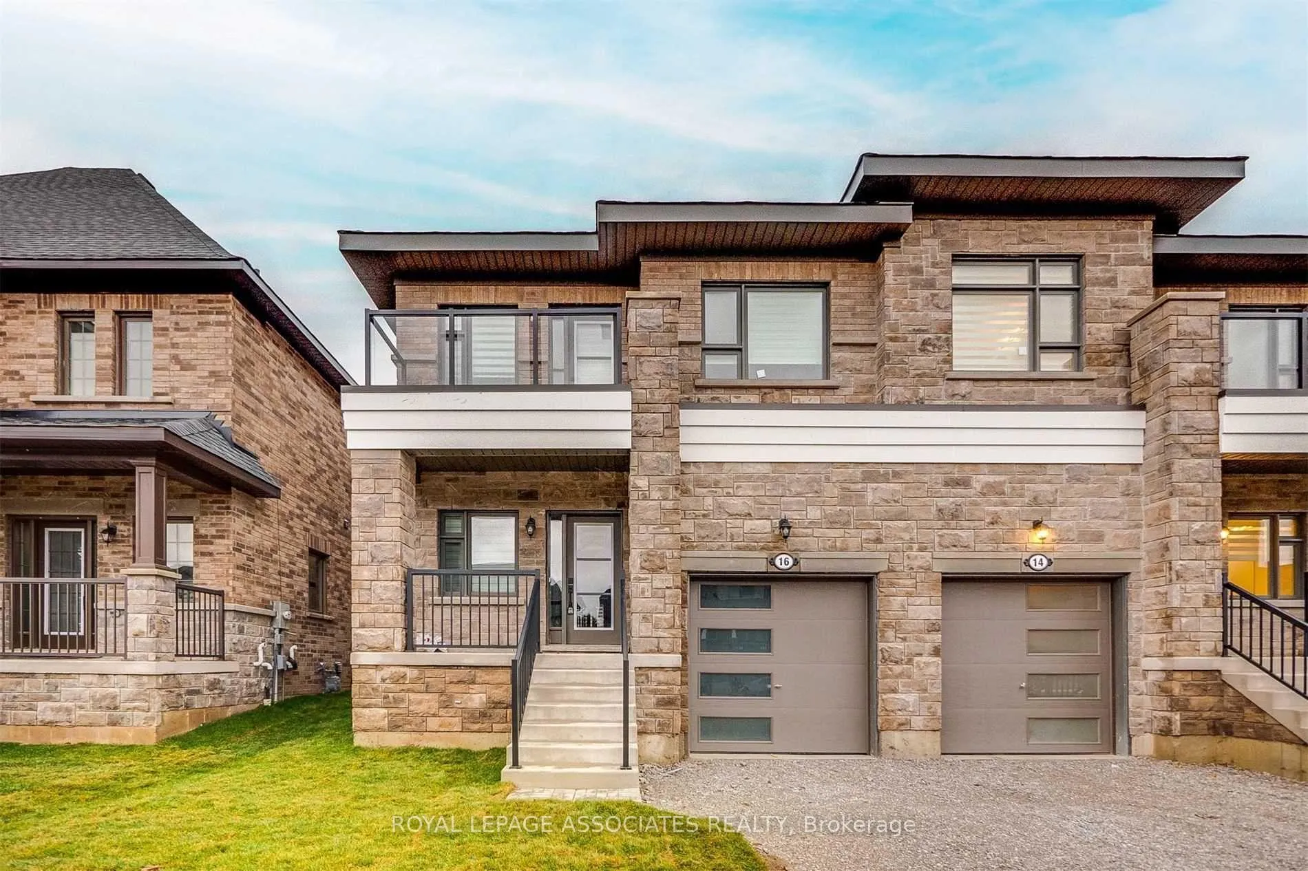 Front of 16 Ballinger Way