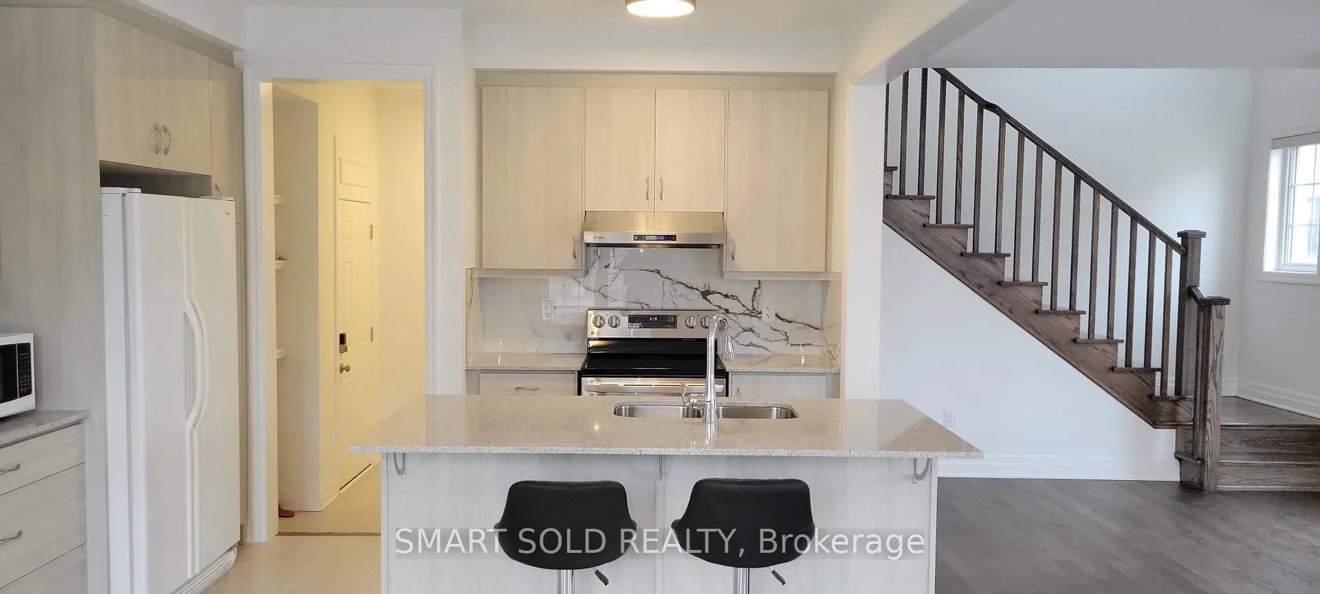 Photo 6 of 262 Stony Hill Boulevard, Markham, Rural Markham — HOMEH