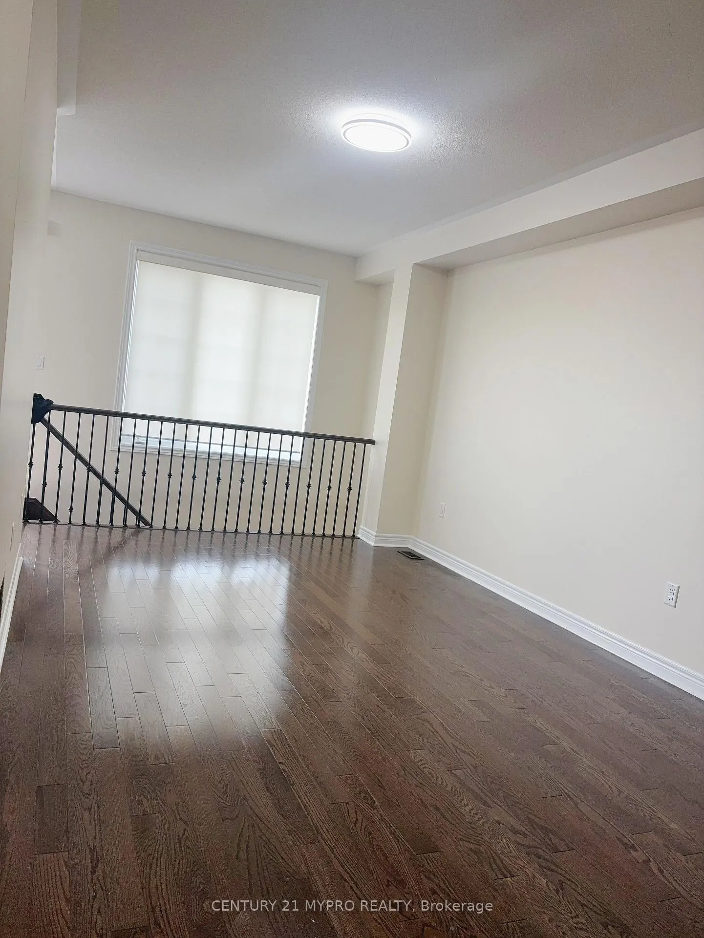 Photo 4 of 111 Staglin Court, Markham, Cathedraltown — HOMEH