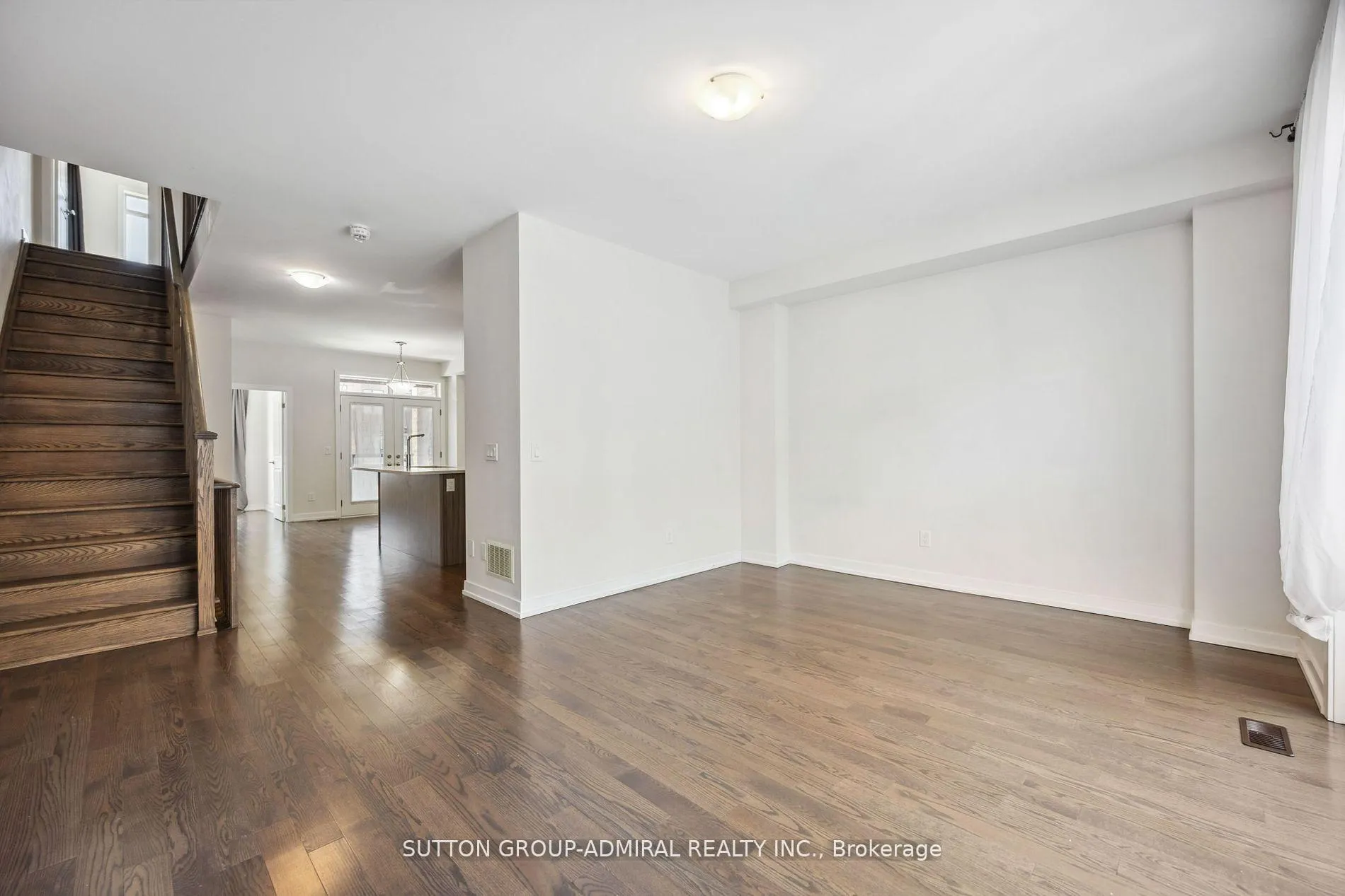 Photo 14 of 84 Glenngarry Crescent, Vaughan, Maple — HOMEH