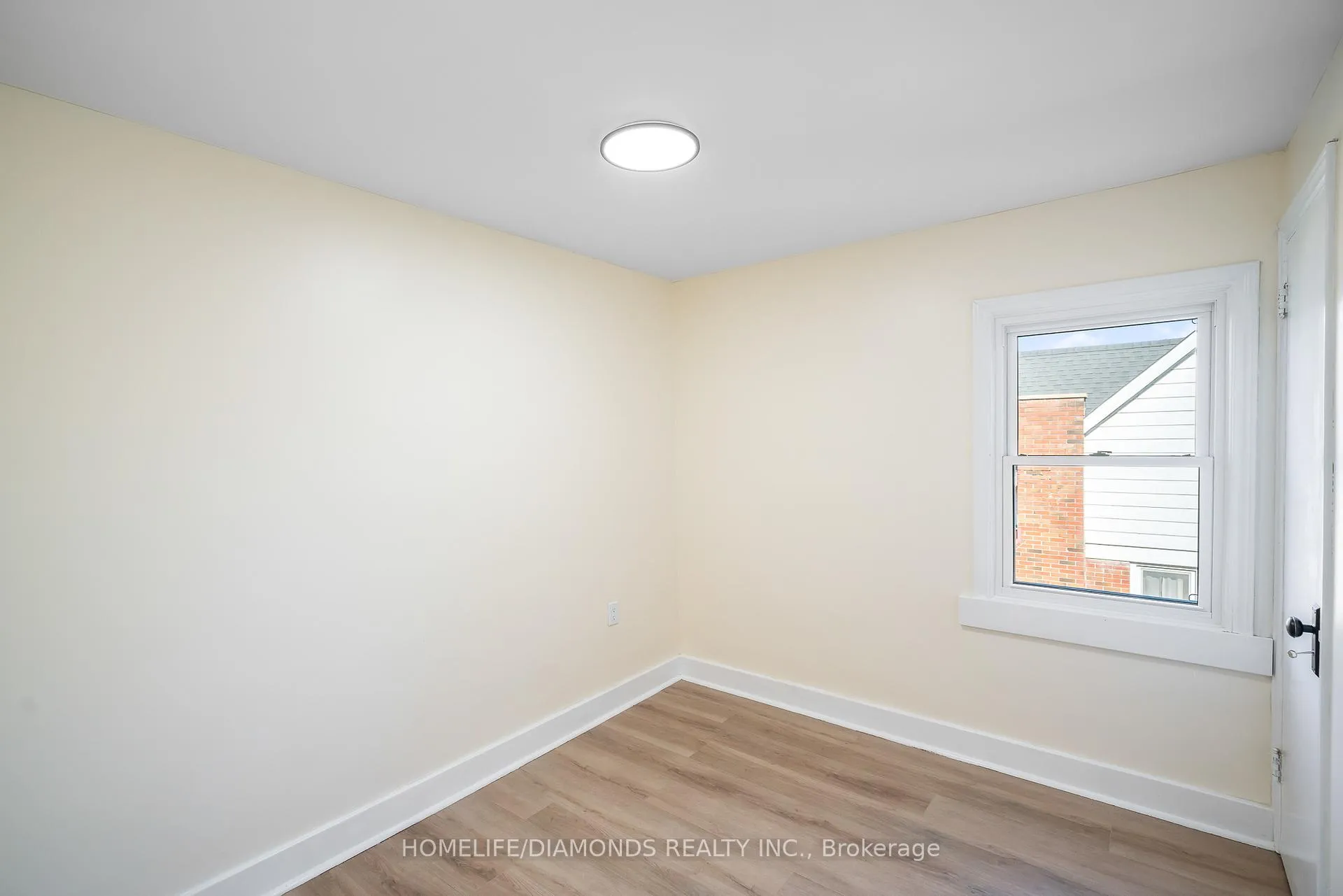 Photo 19 of 5782 Byng Avenue, Niagara Falls, Hospital — HOMEH
