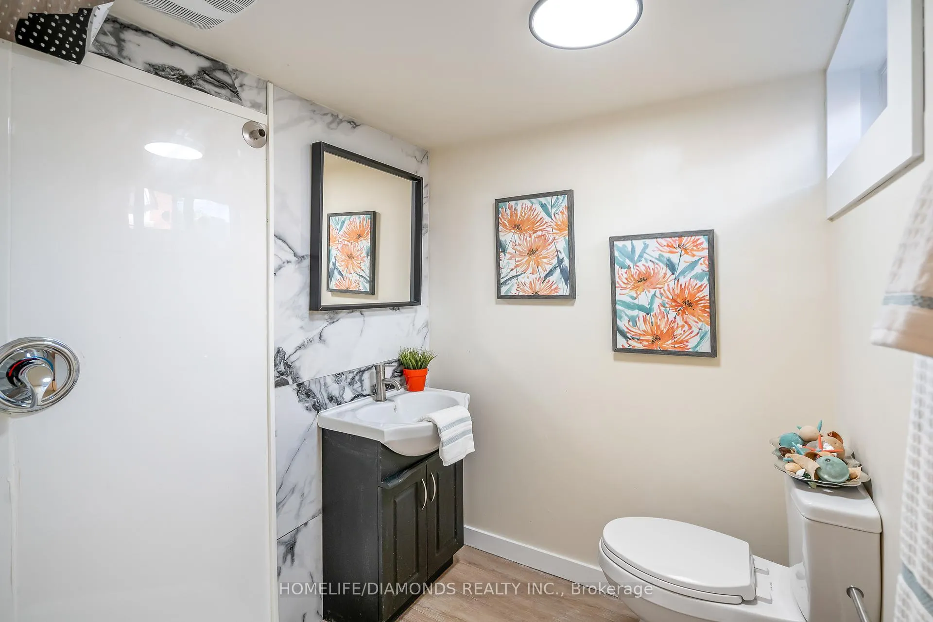 Photo 24 of 5782 Byng Avenue, Niagara Falls, Hospital — HOMEH