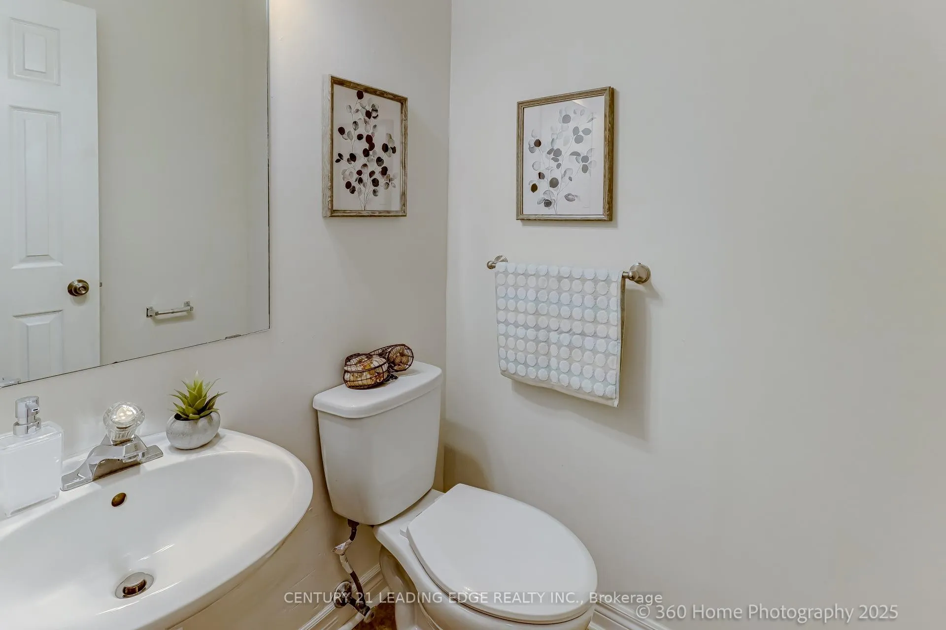 Photo 17 of 59 Sandford Crescent, Whitby, Rolling Acres — HOMEH