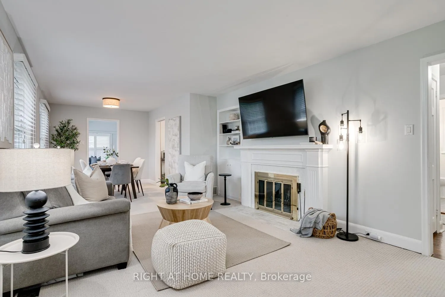 Photo 4 of 52 Highland Avenue, Barrie, Codrington — HOMEH