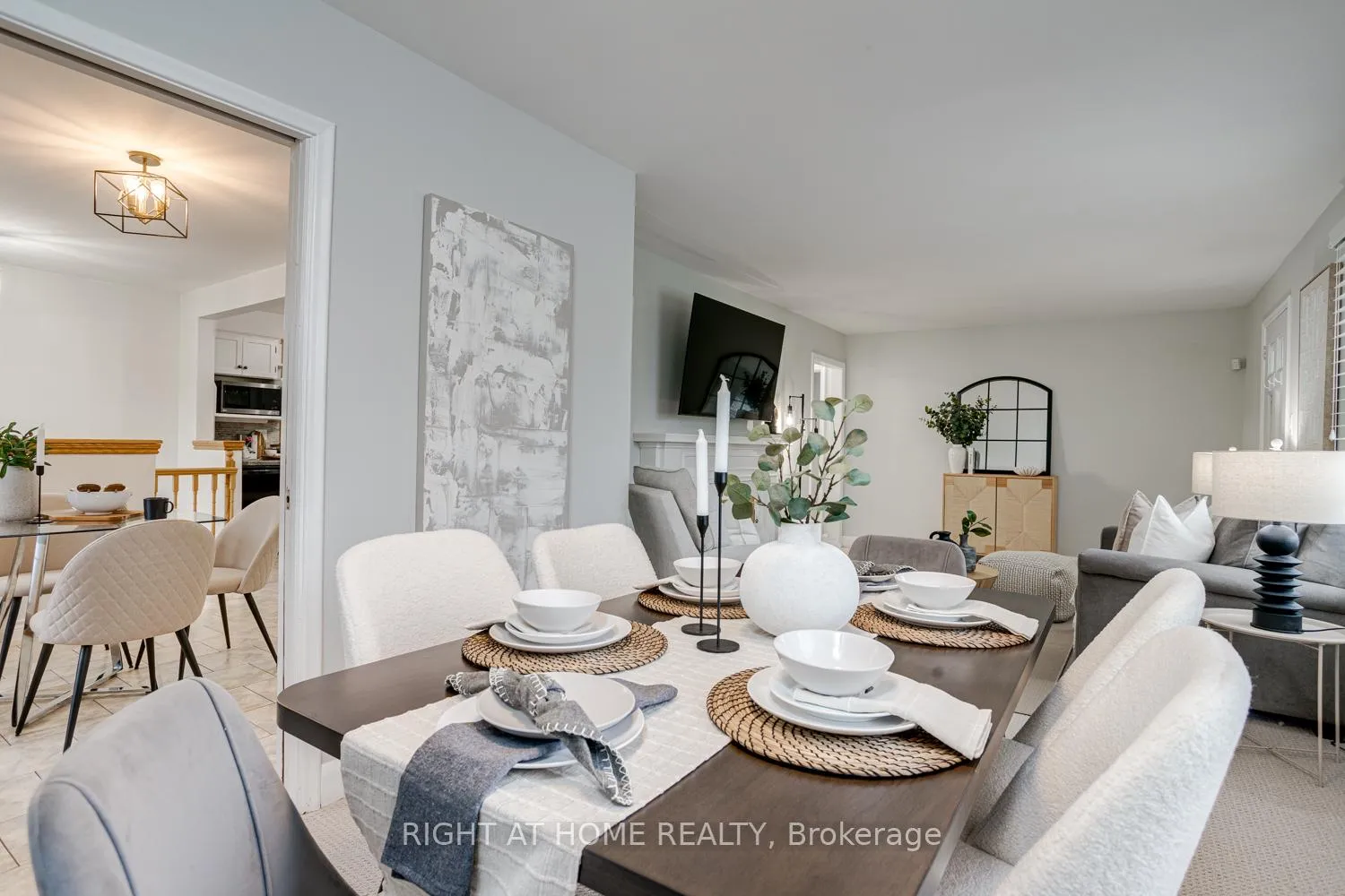 Photo 7 of 52 Highland Avenue, Barrie, Codrington — HOMEH