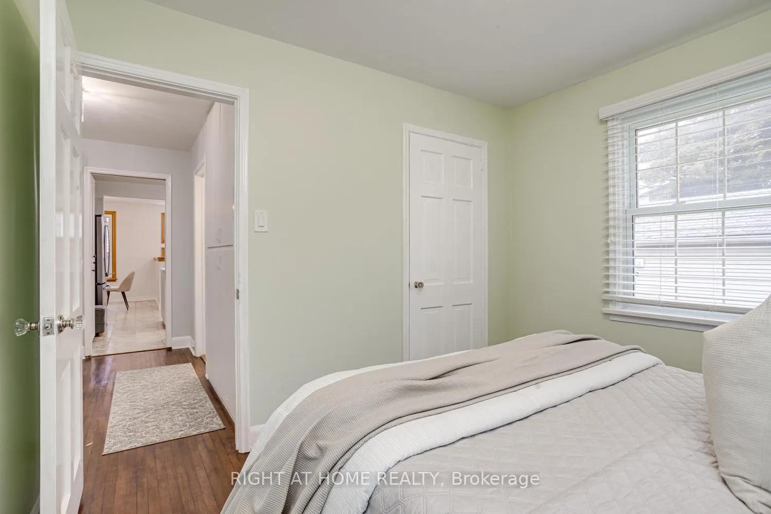 Photo 21 of 52 Highland Avenue, Barrie, Codrington — HOMEH