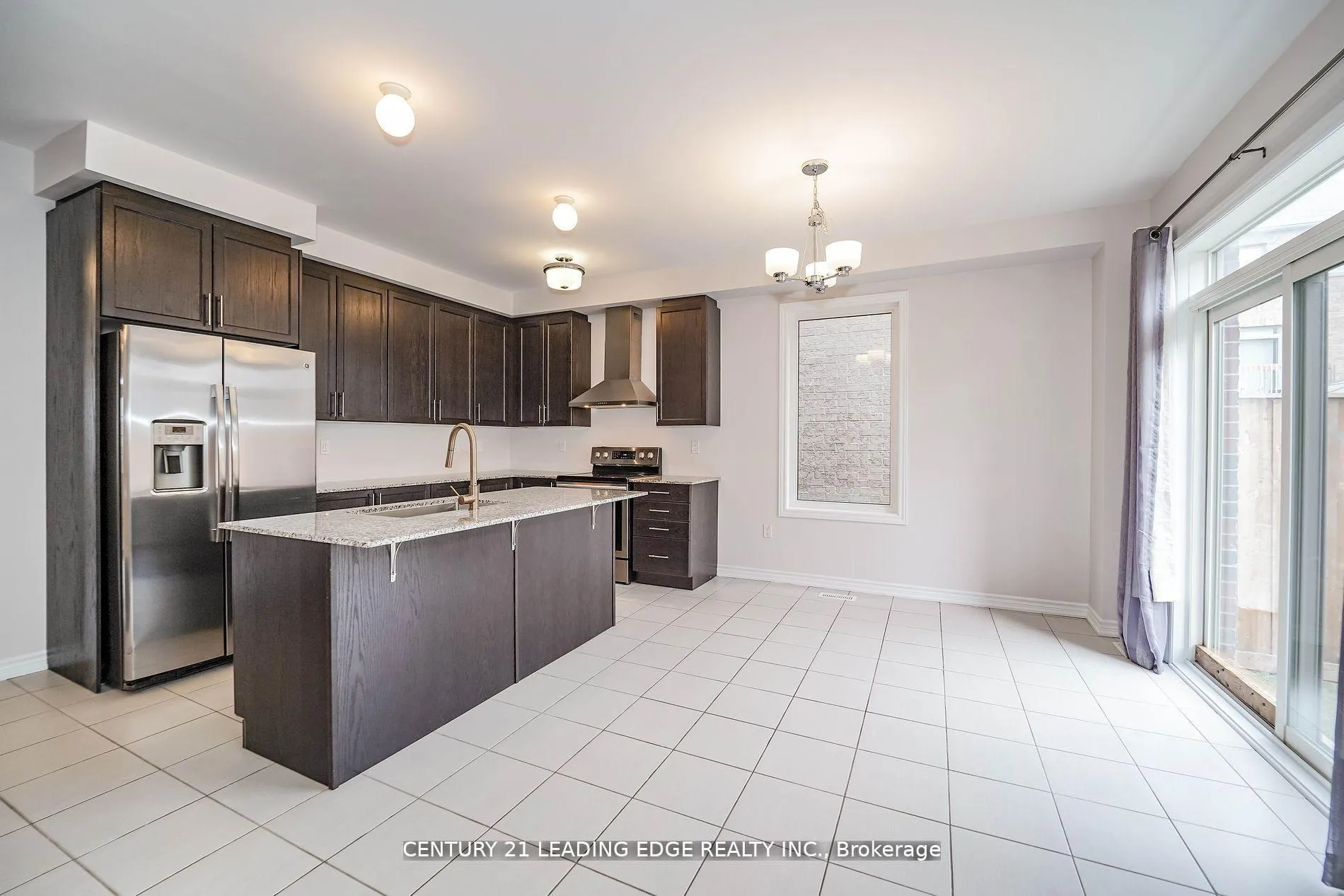 Photo 4 of 1263 Ronald Inche Drive, Oshawa, Taunton — HOMEH
