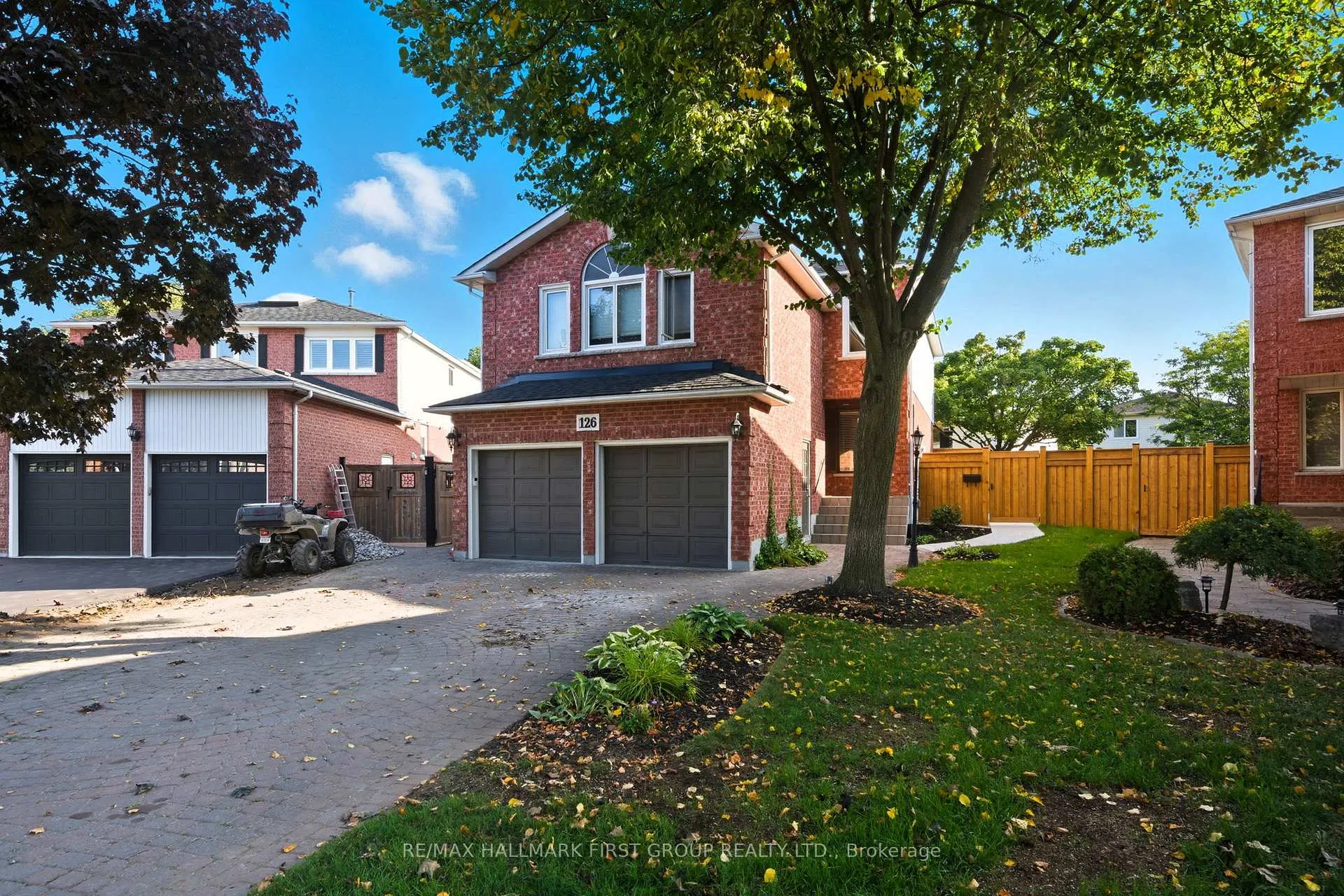 Photo 1 of 126 Buyson Crescent, Clarington, Courtice — HOMEH