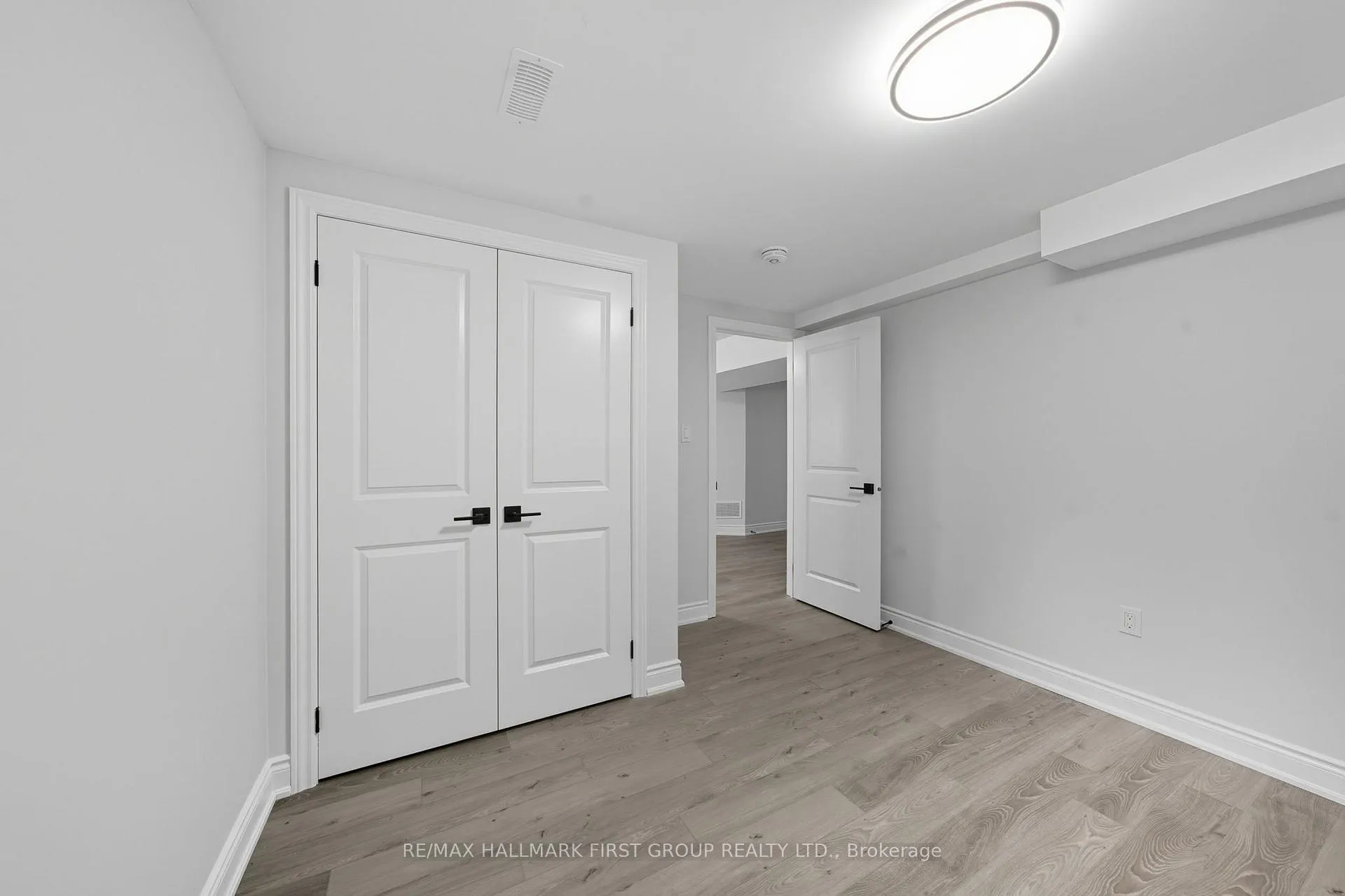 Photo 15 of 126 Buyson Crescent, Clarington, Courtice — HOMEH