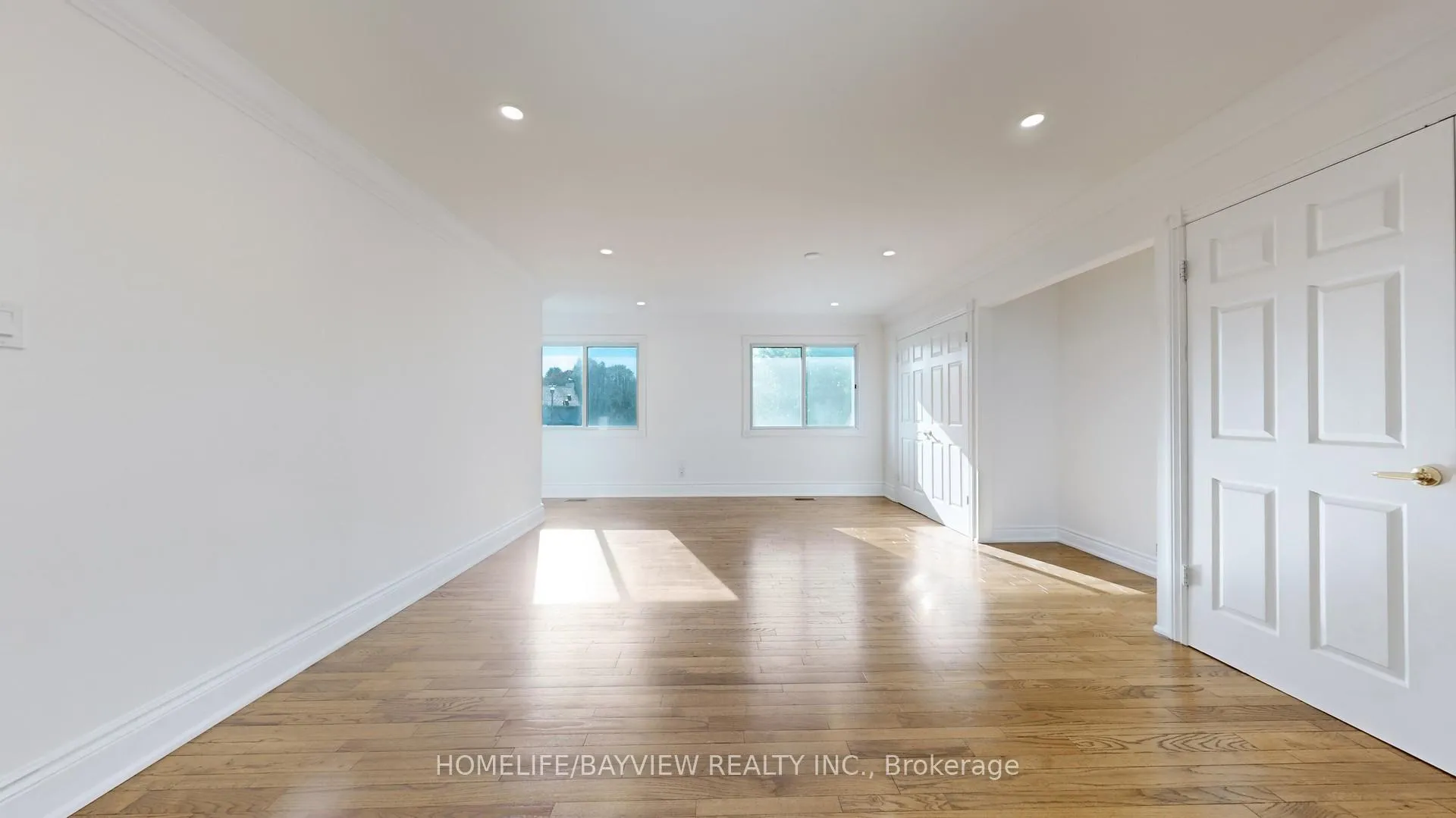 Photo 12 of 54 Nisbet Drive, Aurora, Aurora Highlands — HOMEH