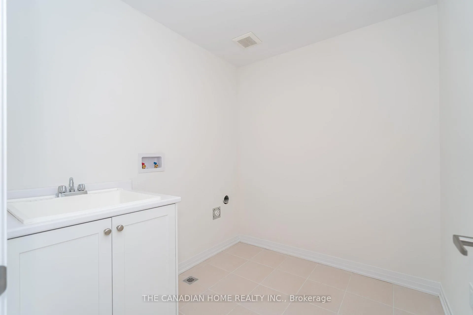 Photo 46 of 3 Blain Drive, Hamilton, Rural Glanbrook — HOMEH