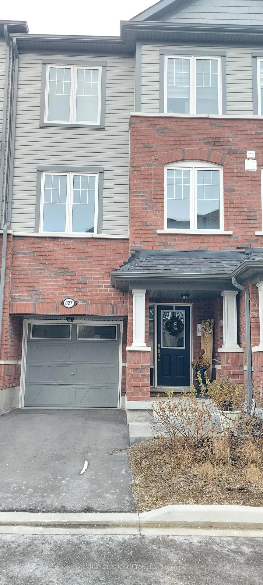 Photo 1 of 827 Atwater Path, Oshawa, Lakeview — HOMEH