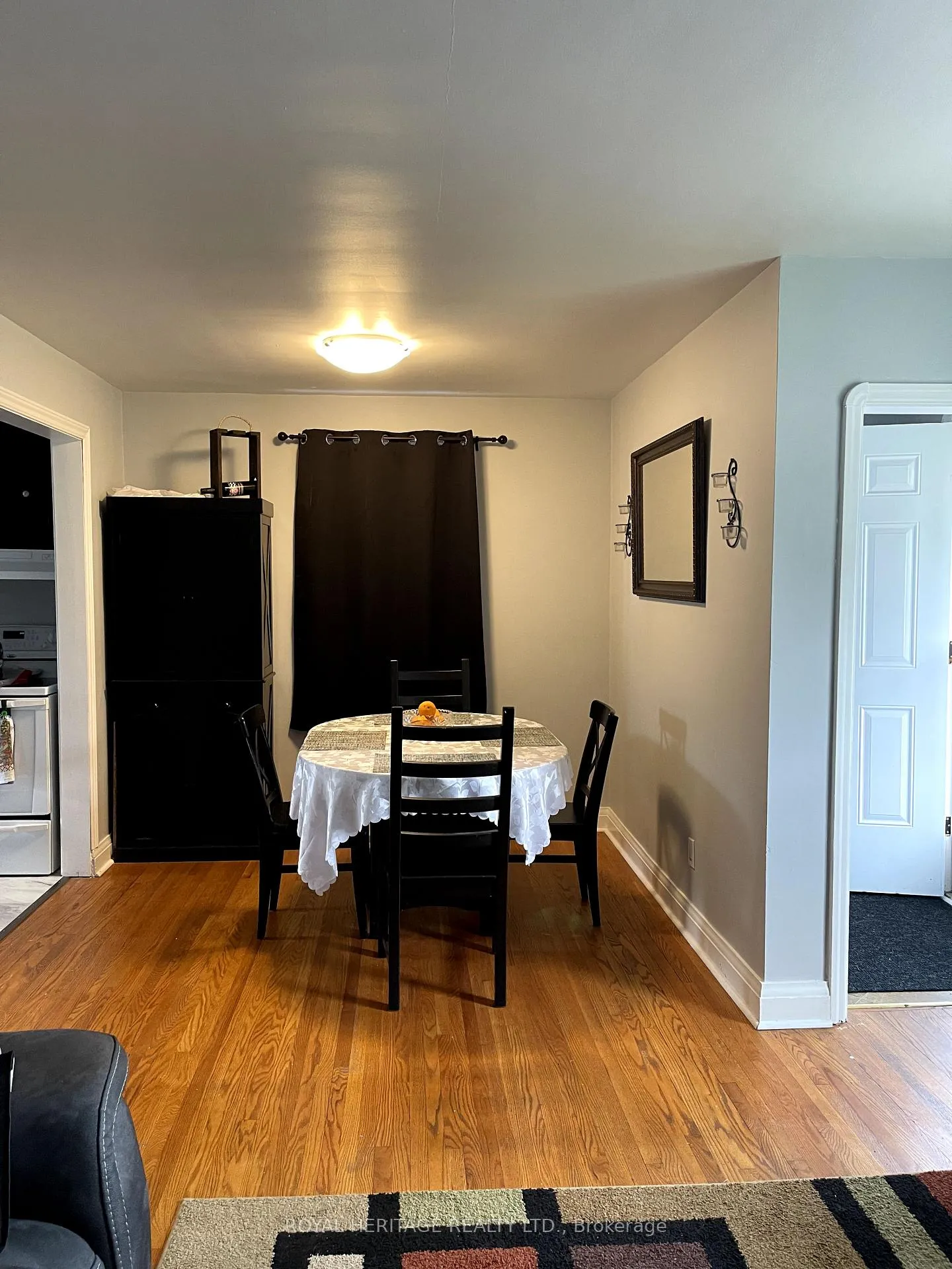 Photo 6 of 31 Prince Street, Clarington, Bowmanville — HOMEH