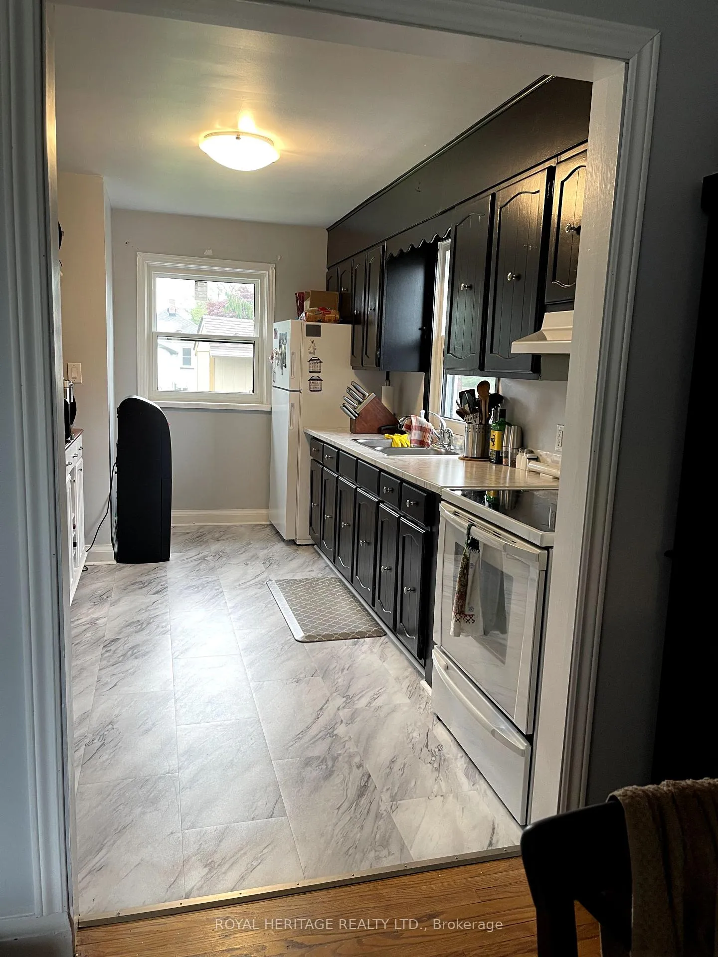 Photo 8 of 31 Prince Street, Clarington, Bowmanville — HOMEH