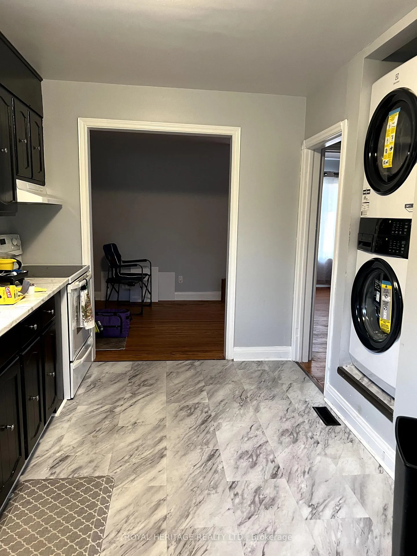Photo 9 of 31 Prince Street, Clarington, Bowmanville — HOMEH