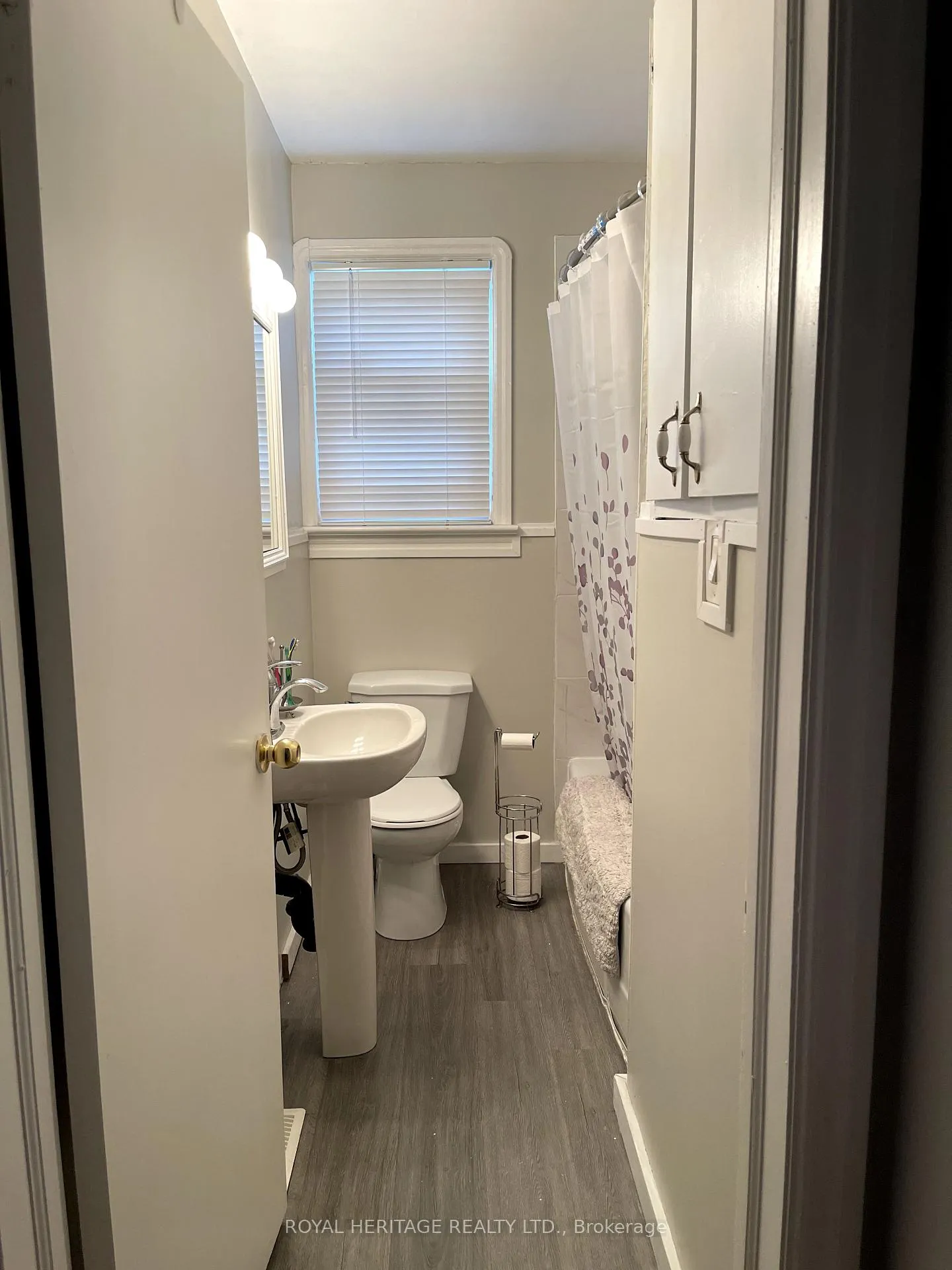 Photo 12 of 31 Prince Street, Clarington, Bowmanville — HOMEH