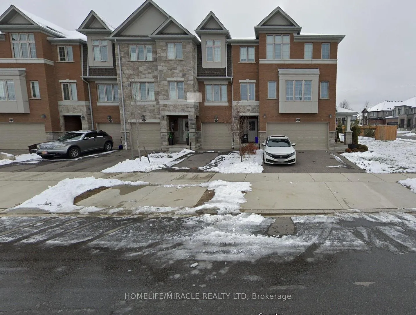Front of 39 Sportsman Hill Street