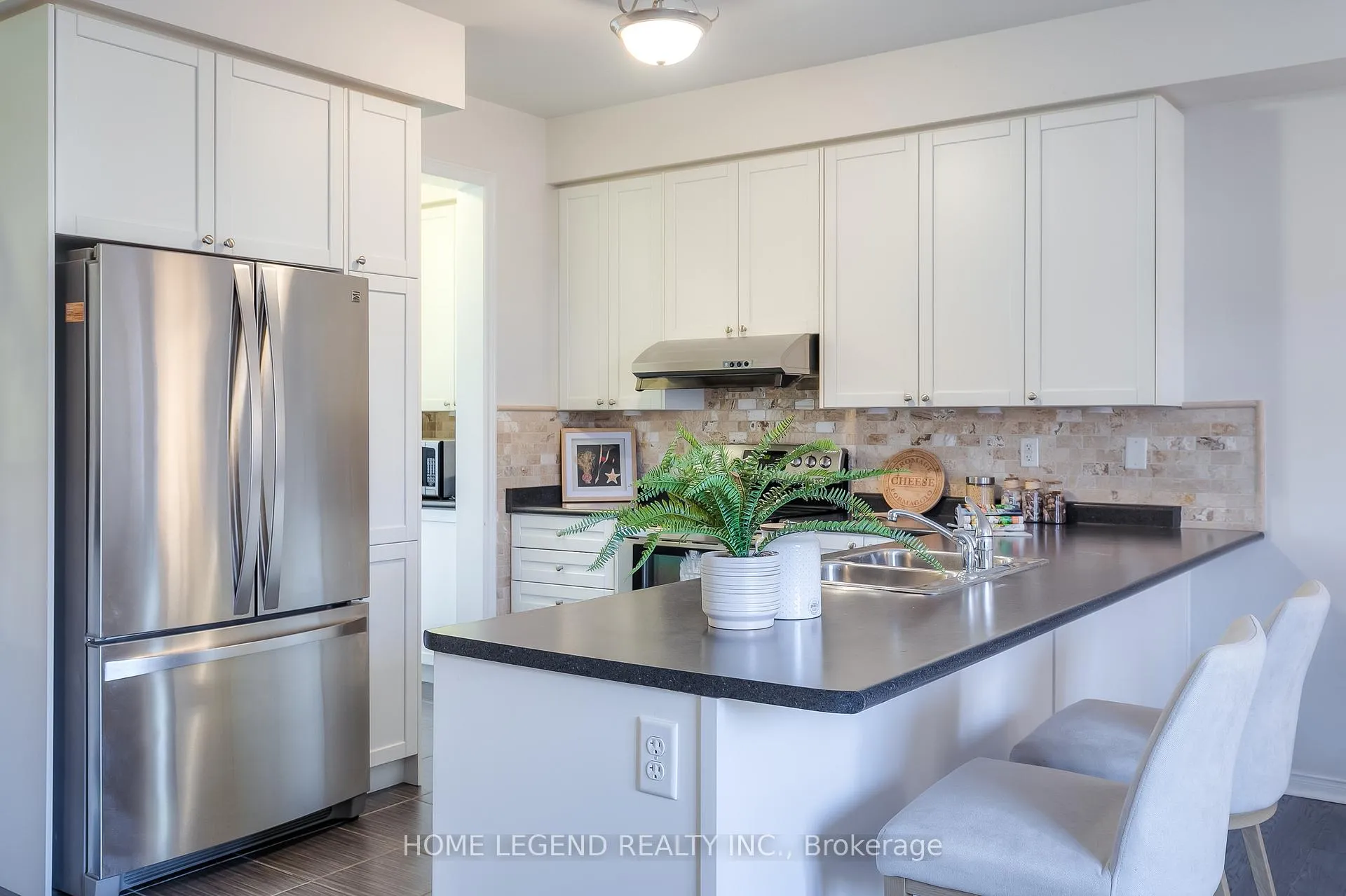 Photo 11 of 10347 Woodbine Avenue, Markham, Cathedraltown — HOMEH