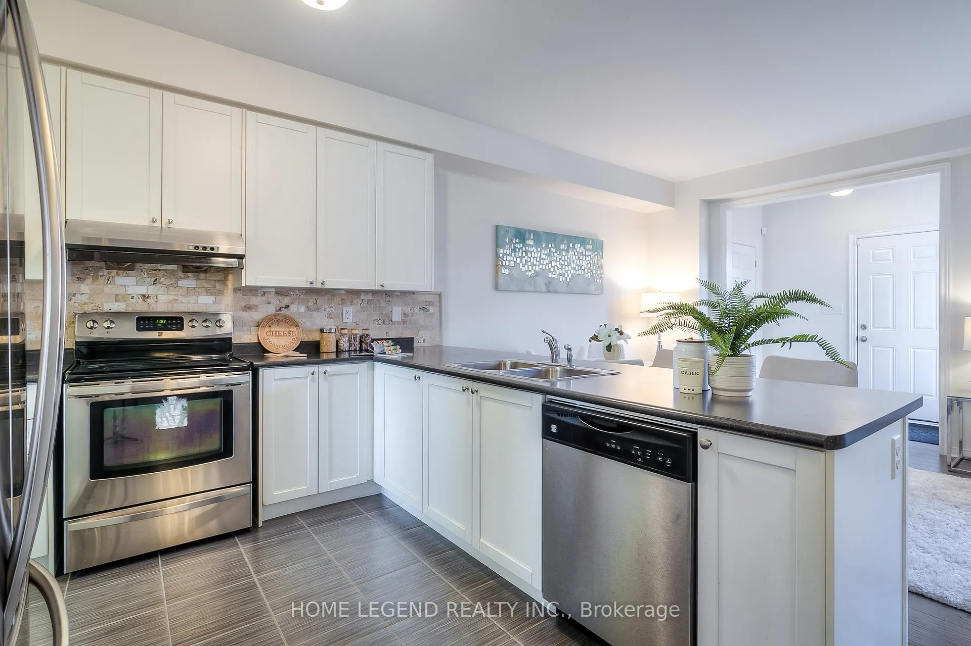 Photo 13 of 10347 Woodbine Avenue, Markham, Cathedraltown — HOMEH
