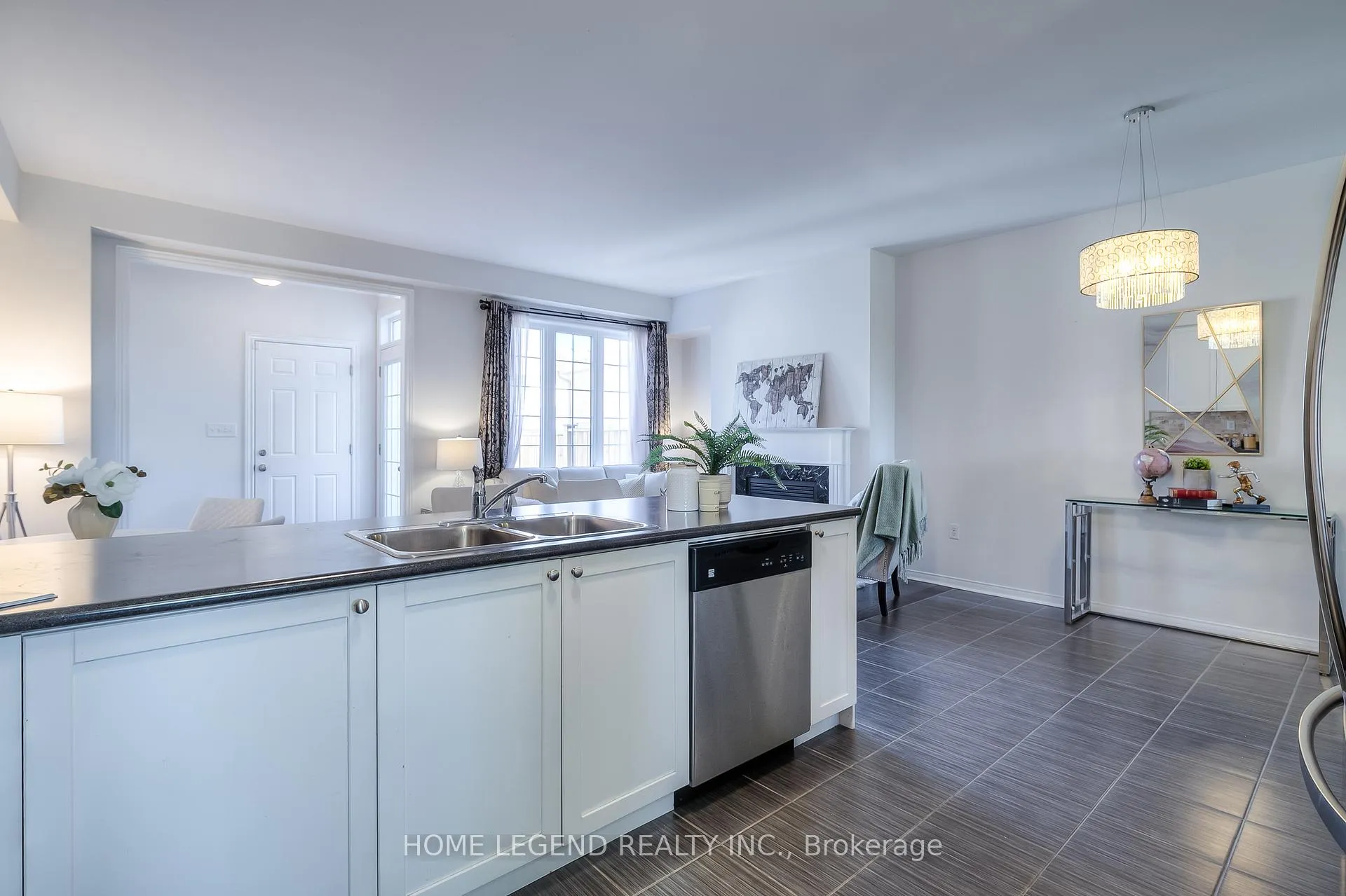 Photo 16 of 10347 Woodbine Avenue, Markham, Cathedraltown — HOMEH