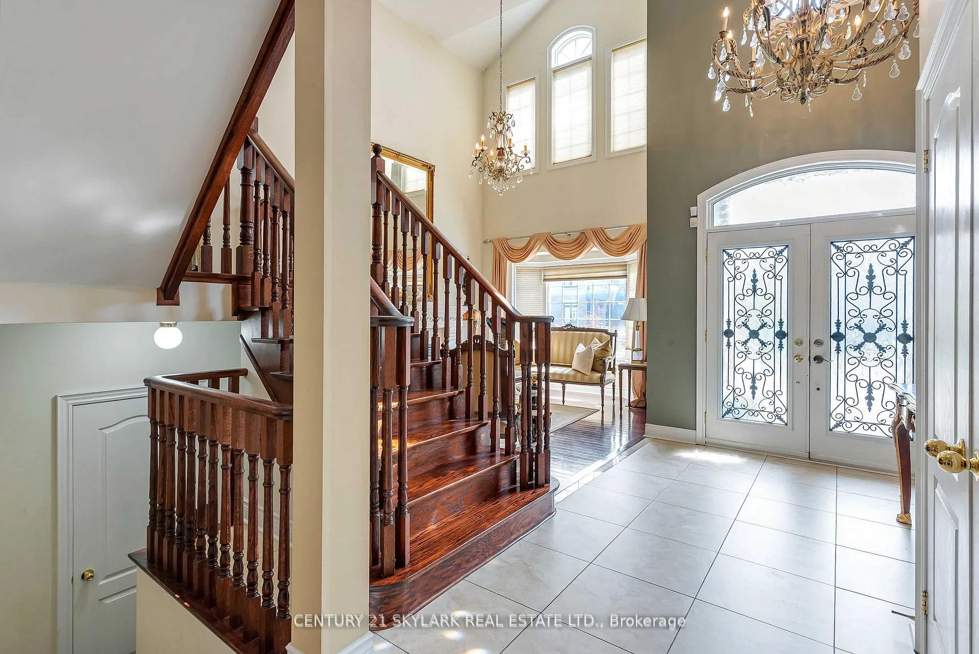 Photo 9 of 64 Jacksonville Drive, Brampton, Vales of Castlemore — HOMEH
