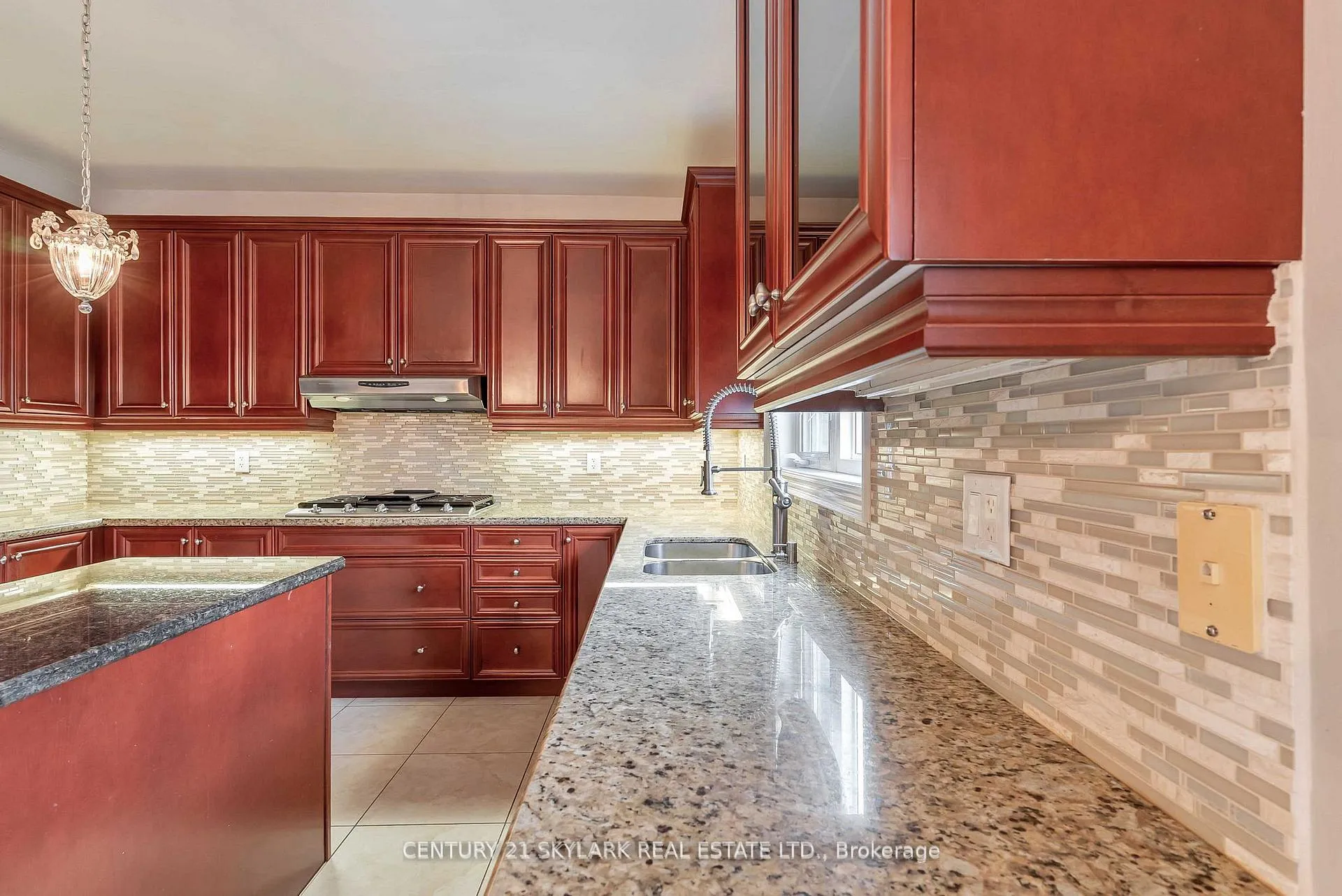 Photo 17 of 64 Jacksonville Drive, Brampton, Vales of Castlemore — HOMEH
